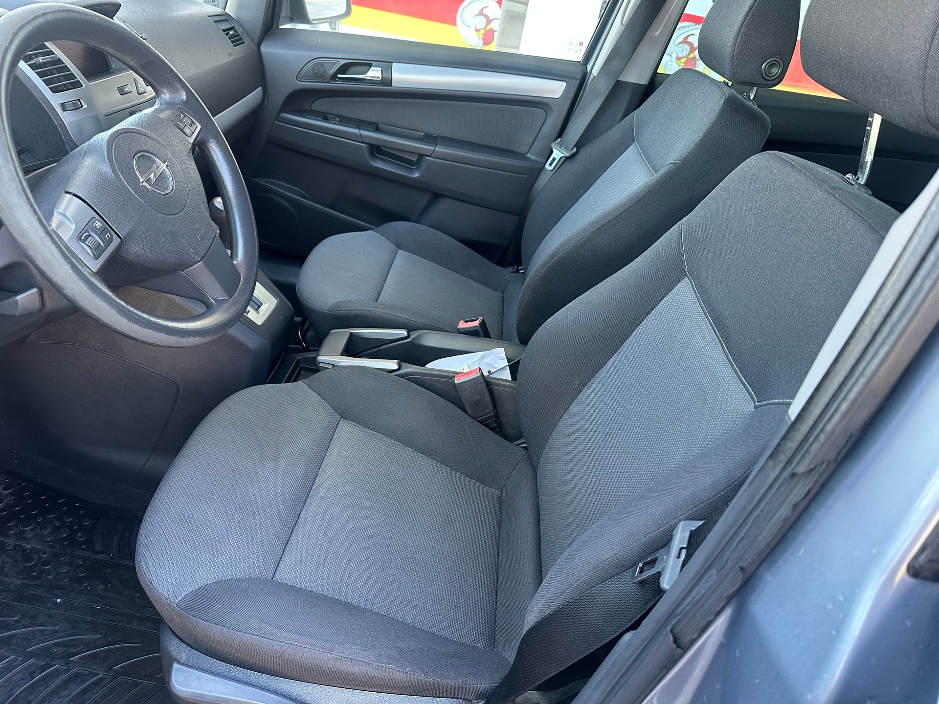 OPEL Zafira 1.9 CDTI Sport Automatic-image-7