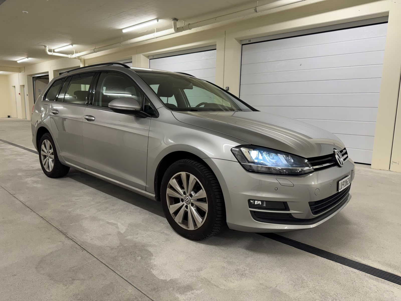 VW Golf Variant 1.4 TSI Comfortline-image-8