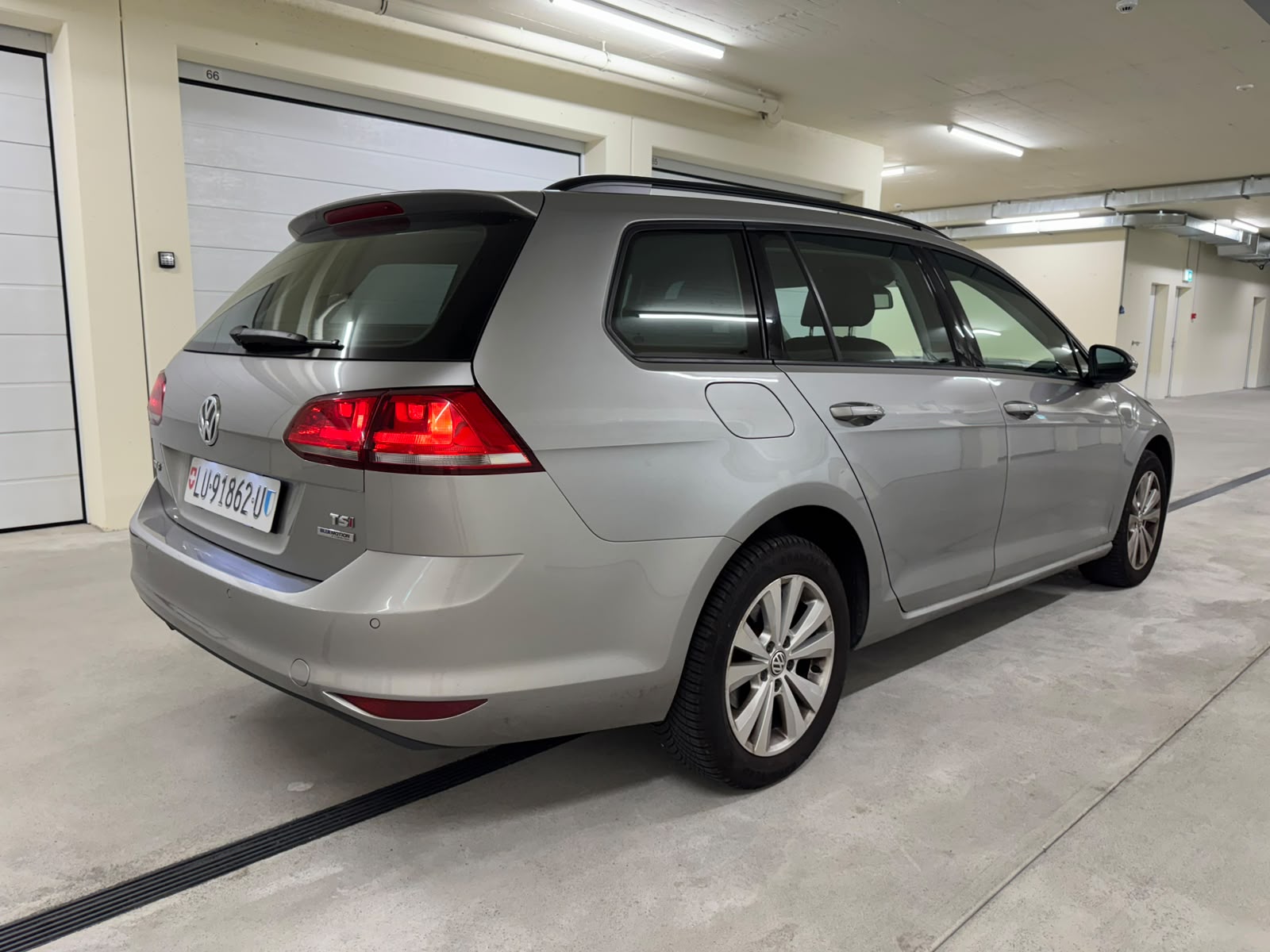 VW Golf Variant 1.4 TSI Comfortline-image-6