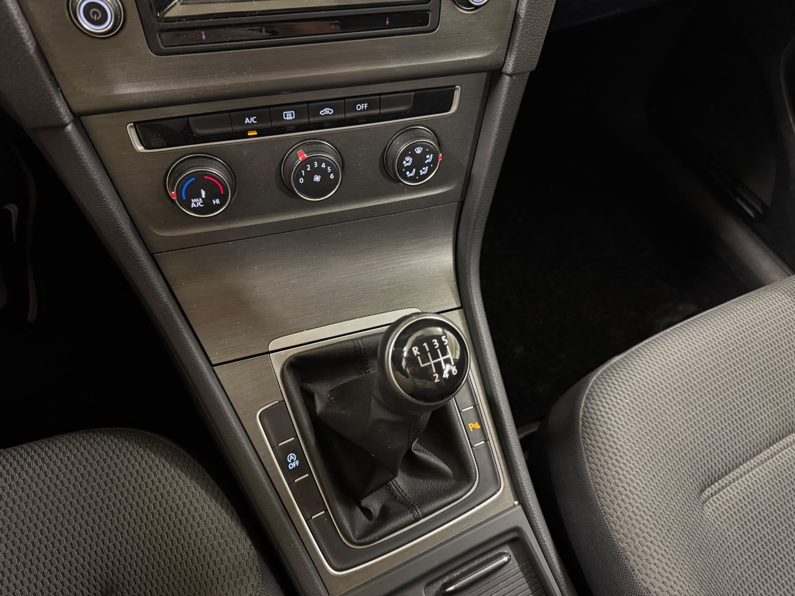 VW Golf Variant 1.4 TSI Comfortline-image-16