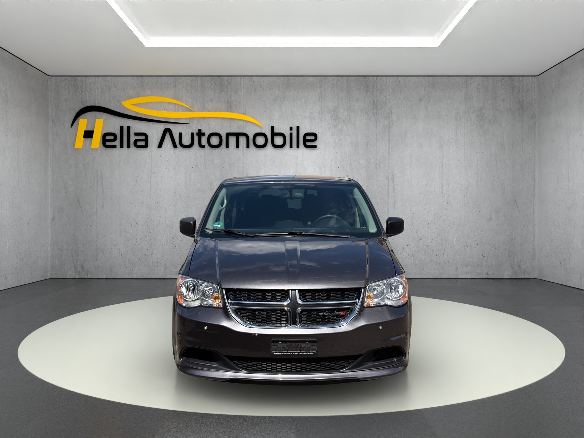 DODGE Caravan-image-1