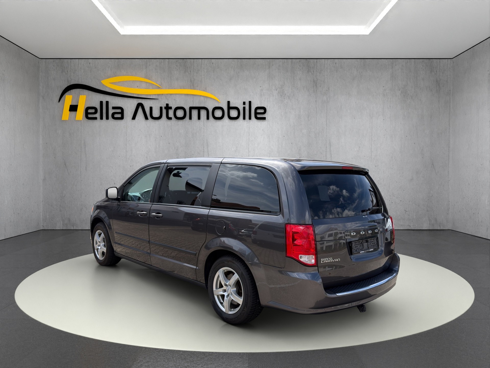 DODGE Caravan-image-3