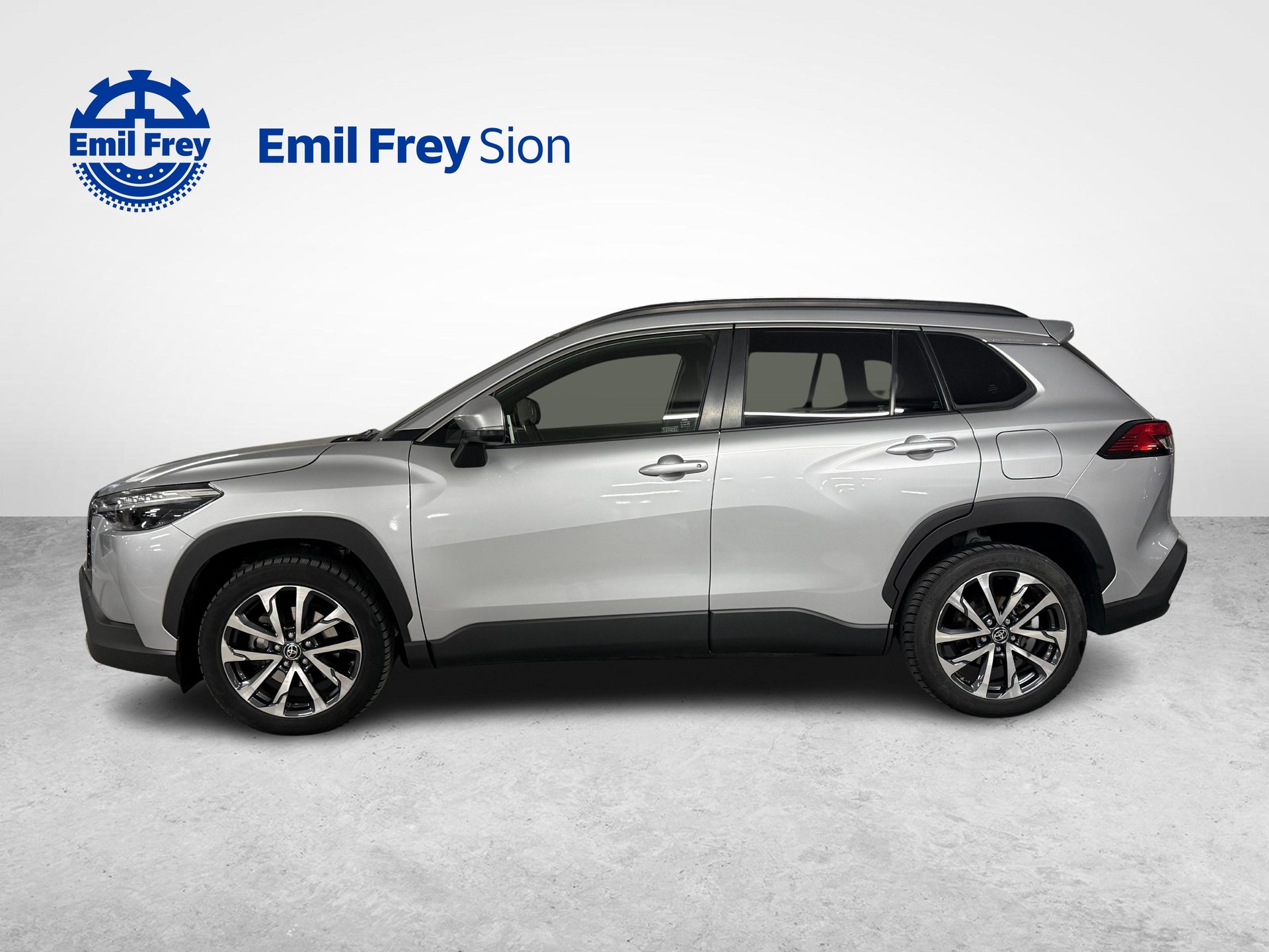 TOYOTA Corolla Cross 2.0 HSD Trend AWD-i-image-4