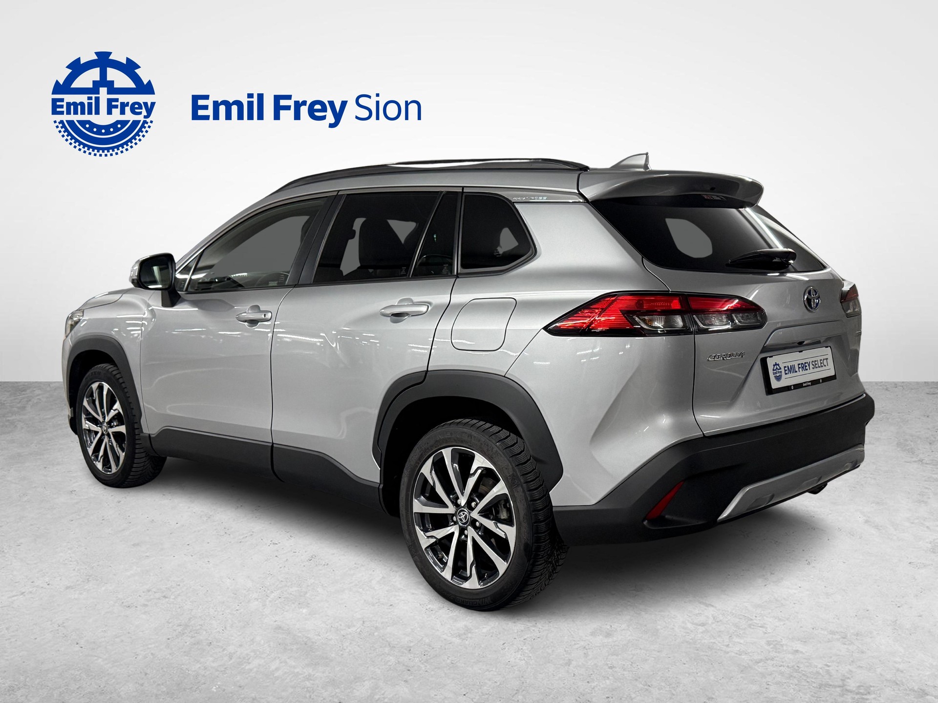 TOYOTA Corolla Cross 2.0 HSD Trend AWD-i-image-2