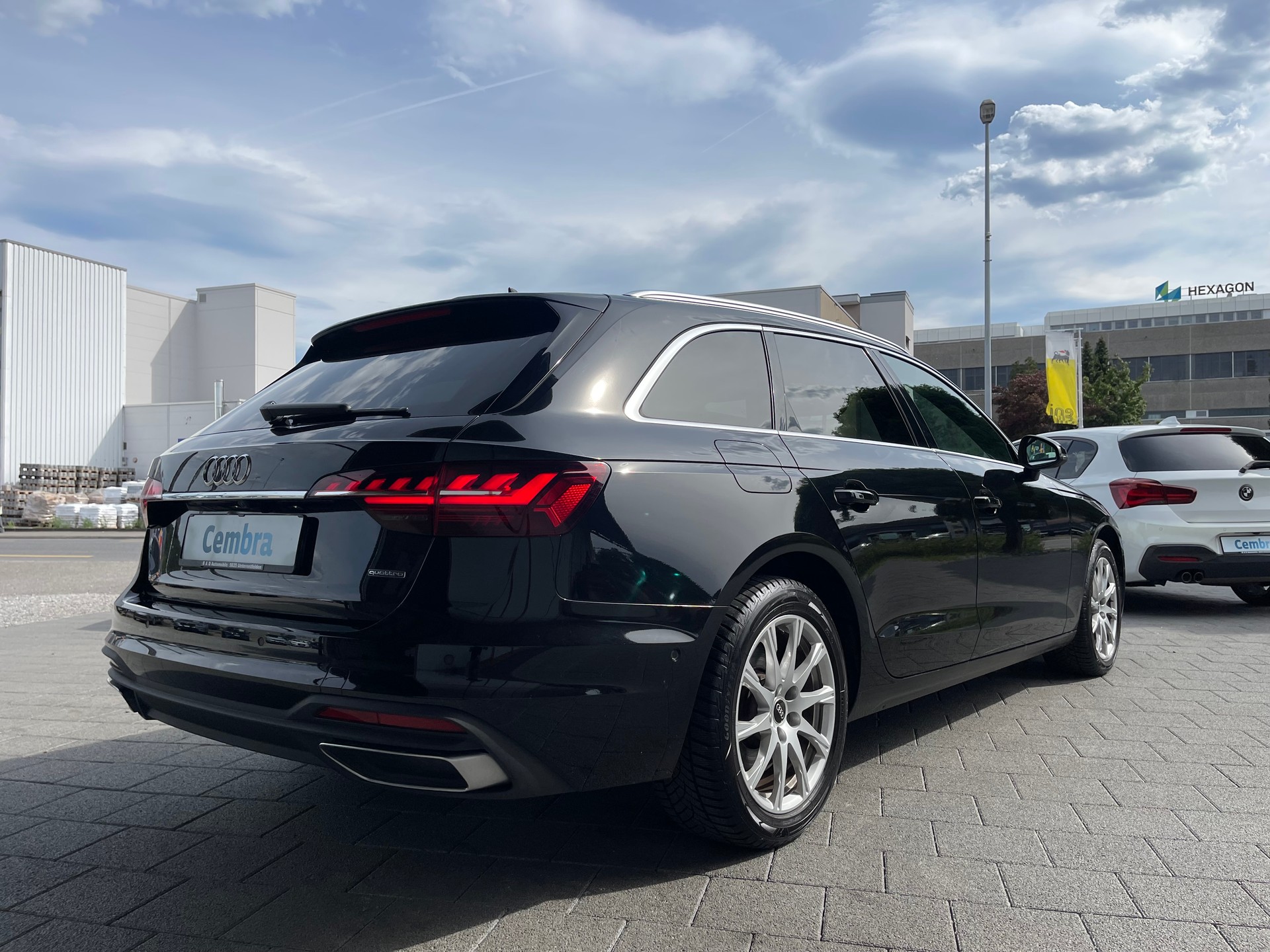 AUDI A4 Avant 40 TDI quattro S-tronic-image-4