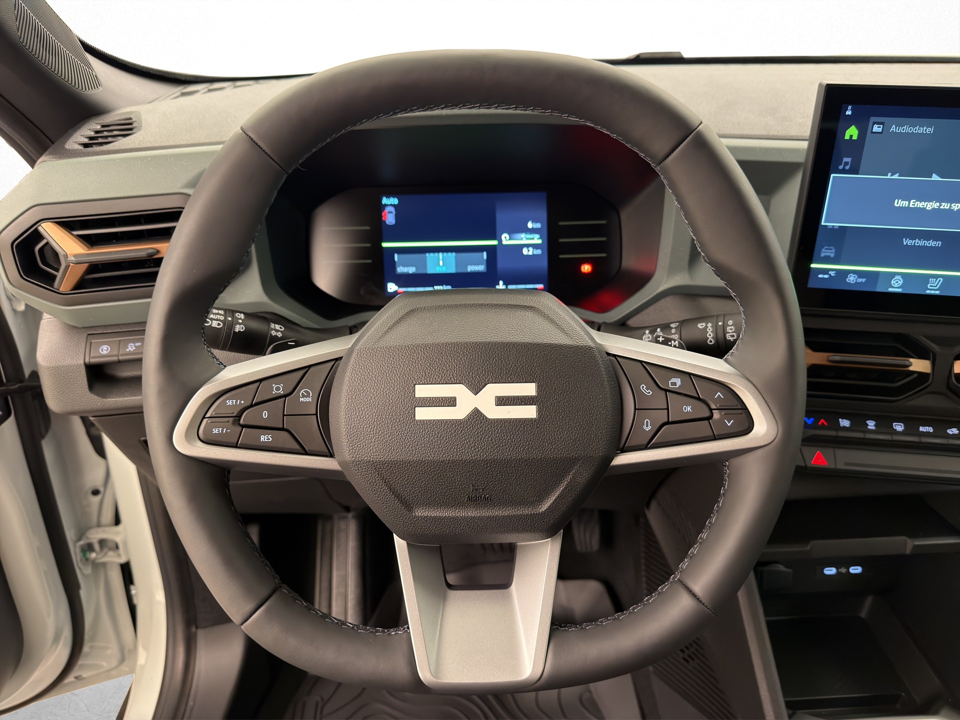 DACIA Duster 1.2 Hybrid Extreme 4WD-image-8