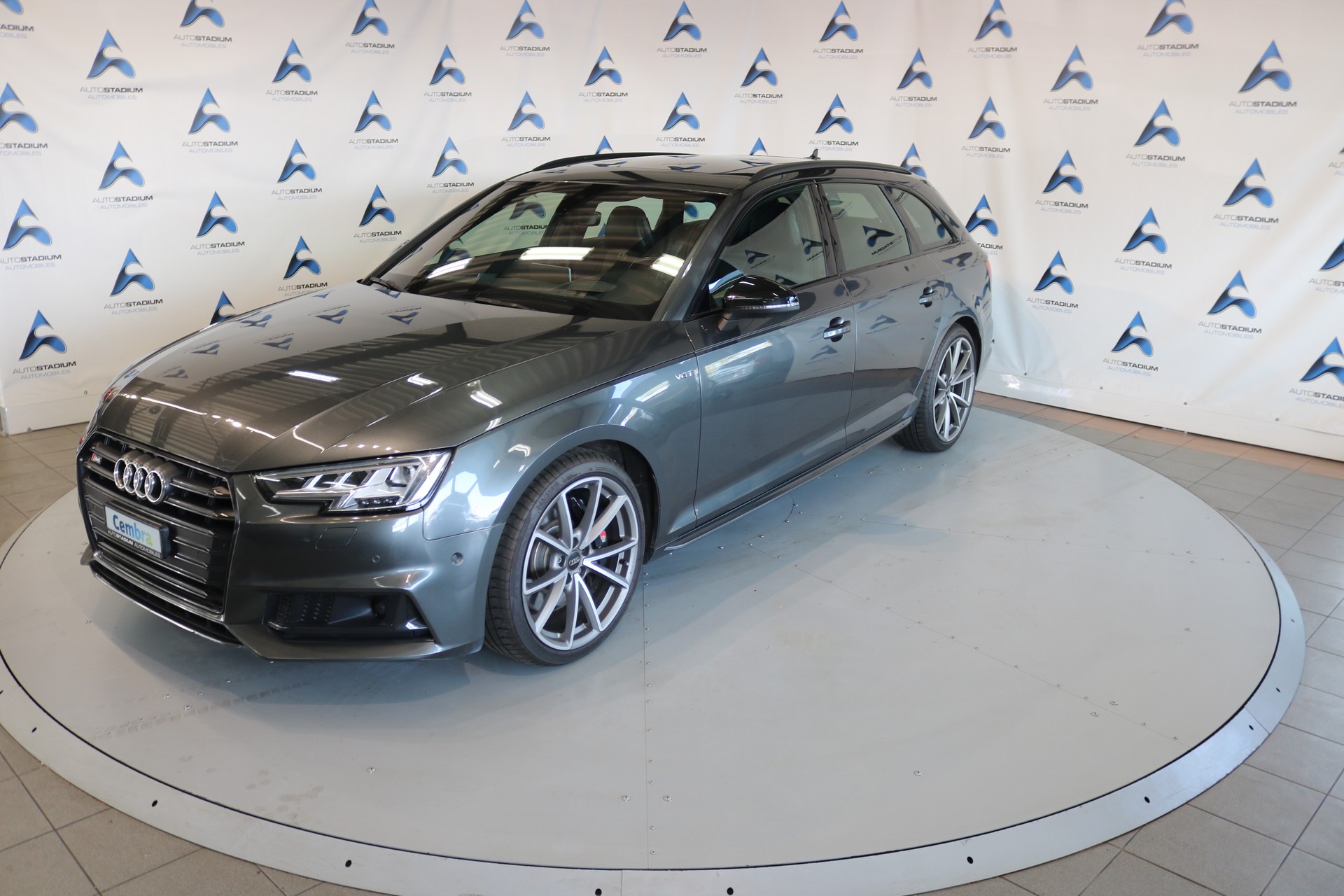 AUDI S4 Avant 3.0 TFSI quattro tiptronic-image-13