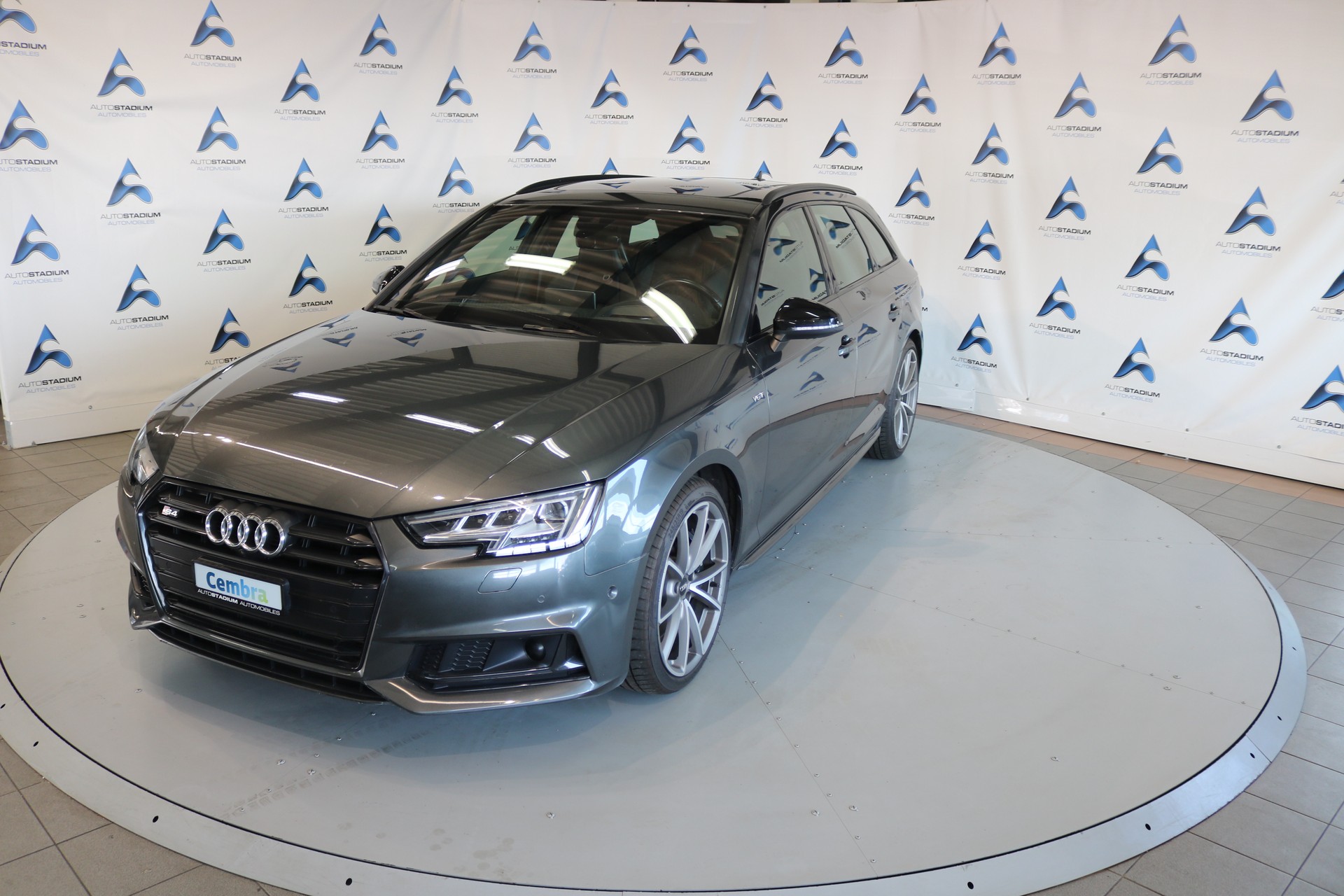 AUDI S4 Avant 3.0 TFSI quattro tiptronic-image-12