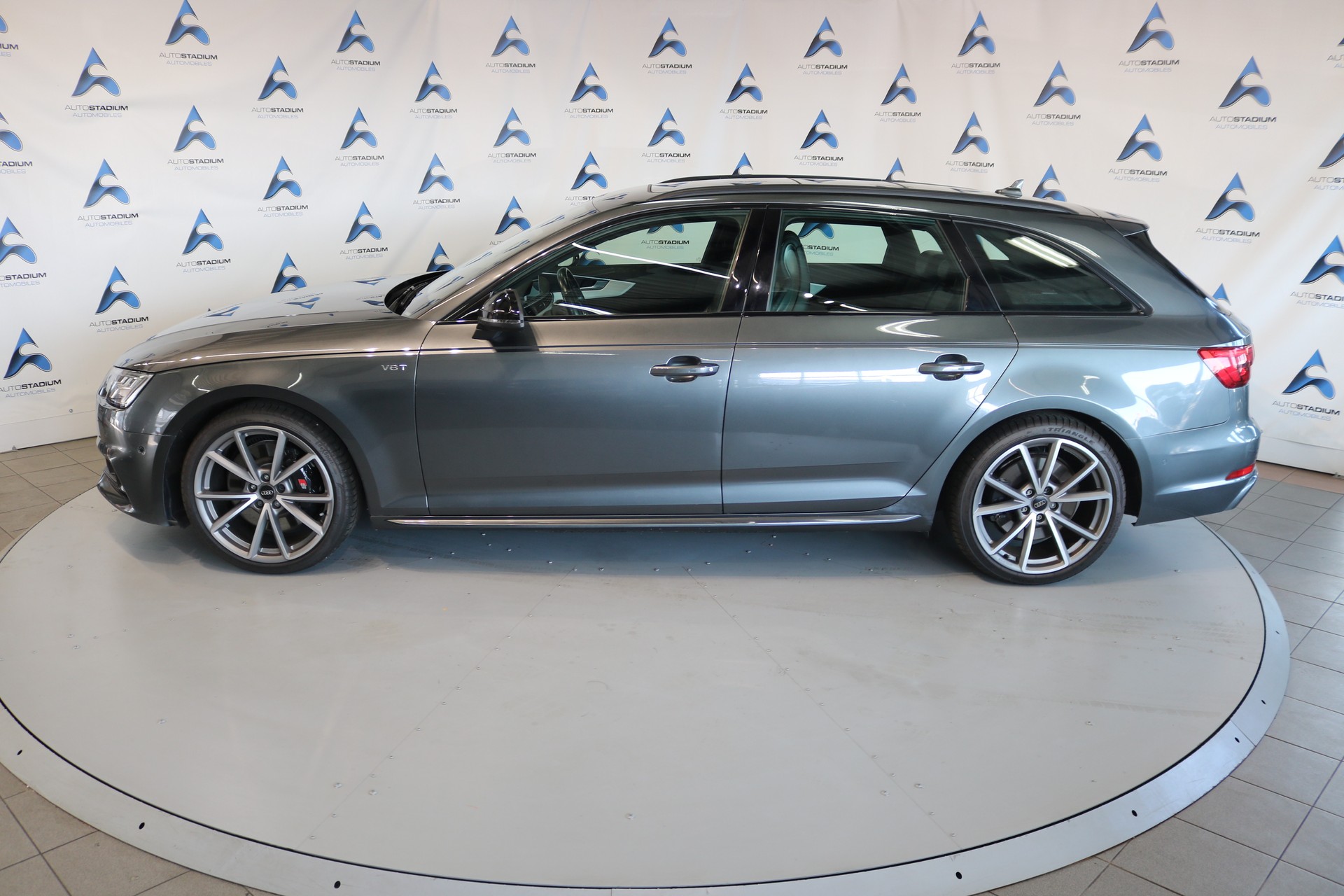 AUDI S4 Avant 3.0 TFSI quattro tiptronic-image-18