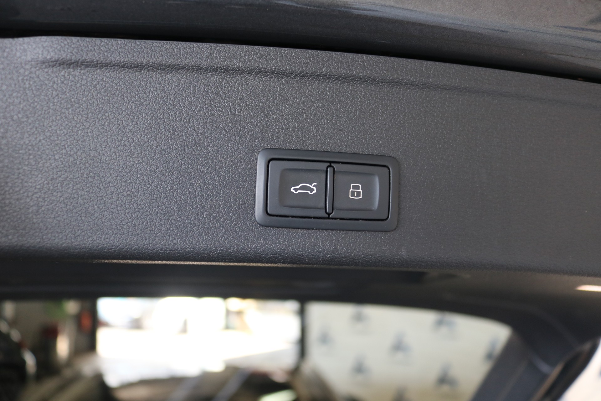 AUDI S4 Avant 3.0 TFSI quattro tiptronic-image-41