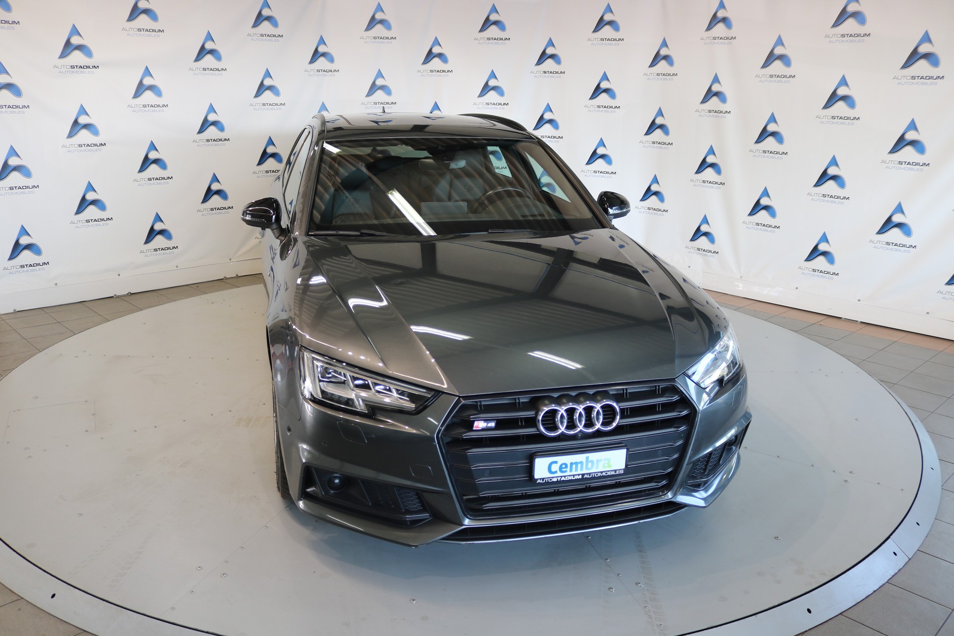 AUDI S4 Avant 3.0 TFSI quattro tiptronic-image-9