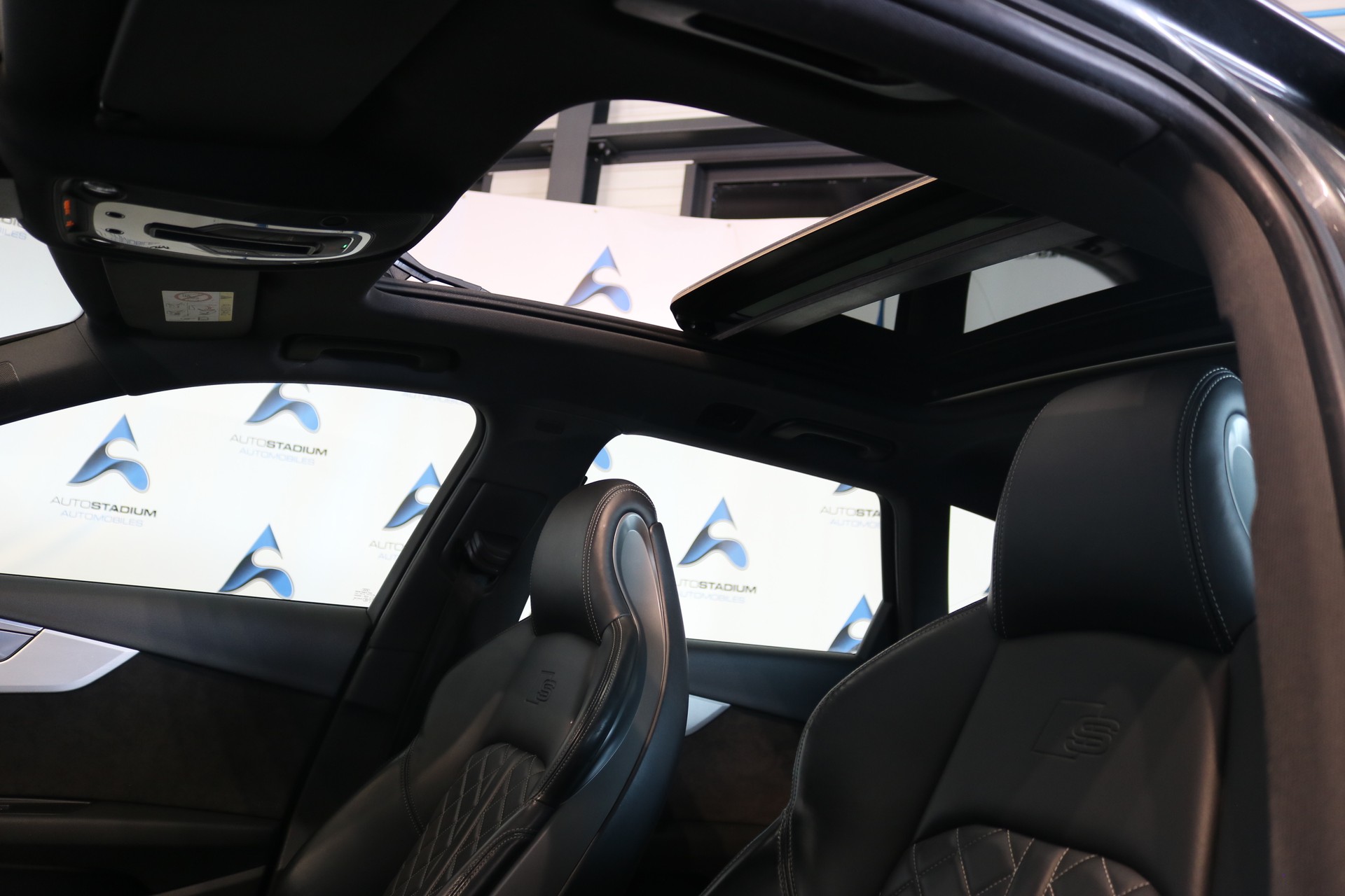 AUDI S4 Avant 3.0 TFSI quattro tiptronic-image-54