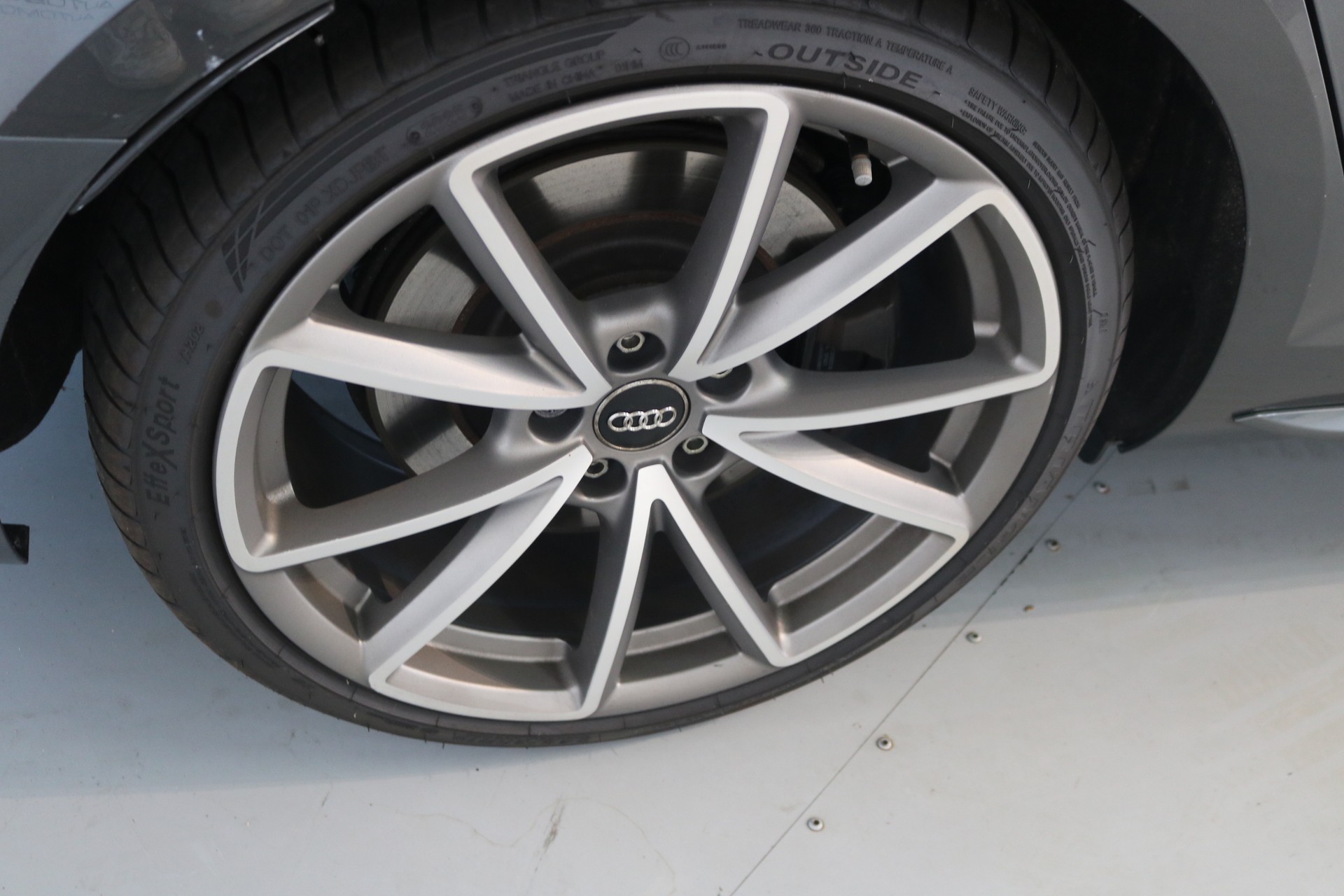 AUDI S4 Avant 3.0 TFSI quattro tiptronic-image-38