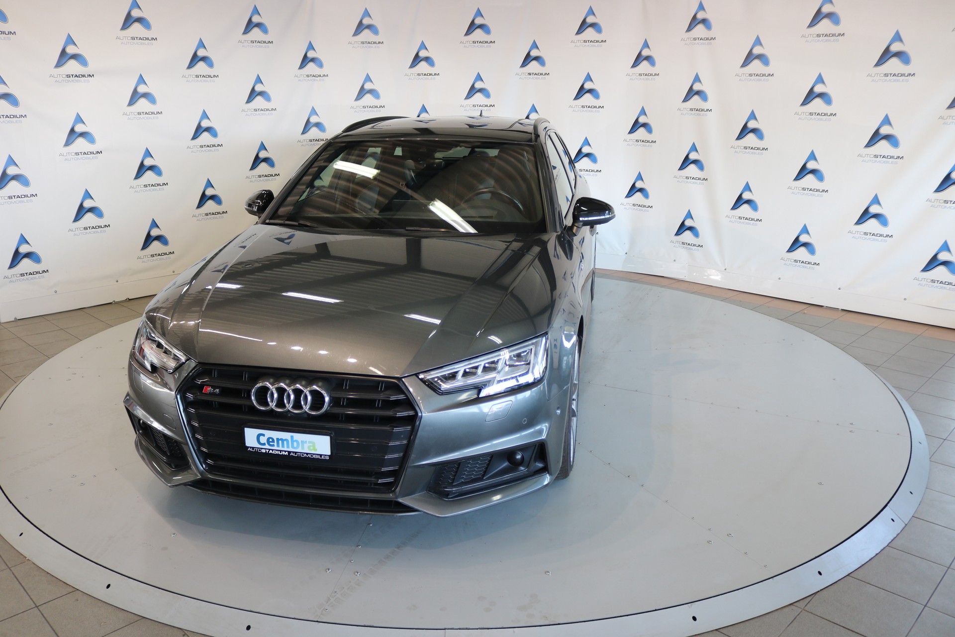 AUDI S4 Avant 3.0 TFSI quattro tiptronic-image-11