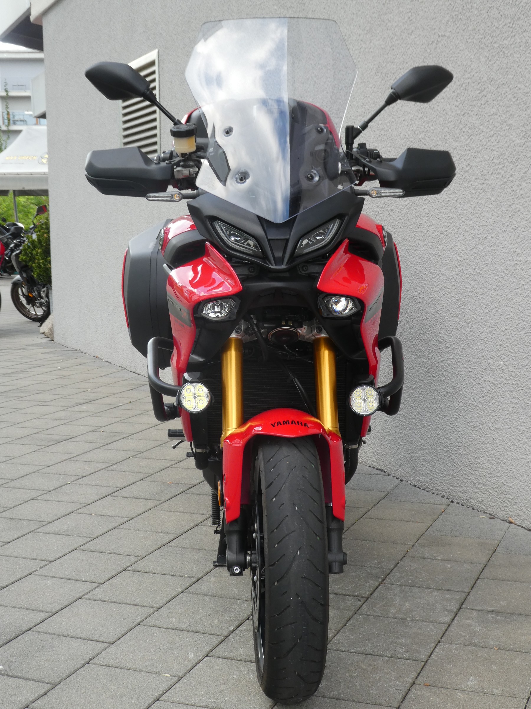 YAMAHA Tracer 9 GT-showroom-element-3