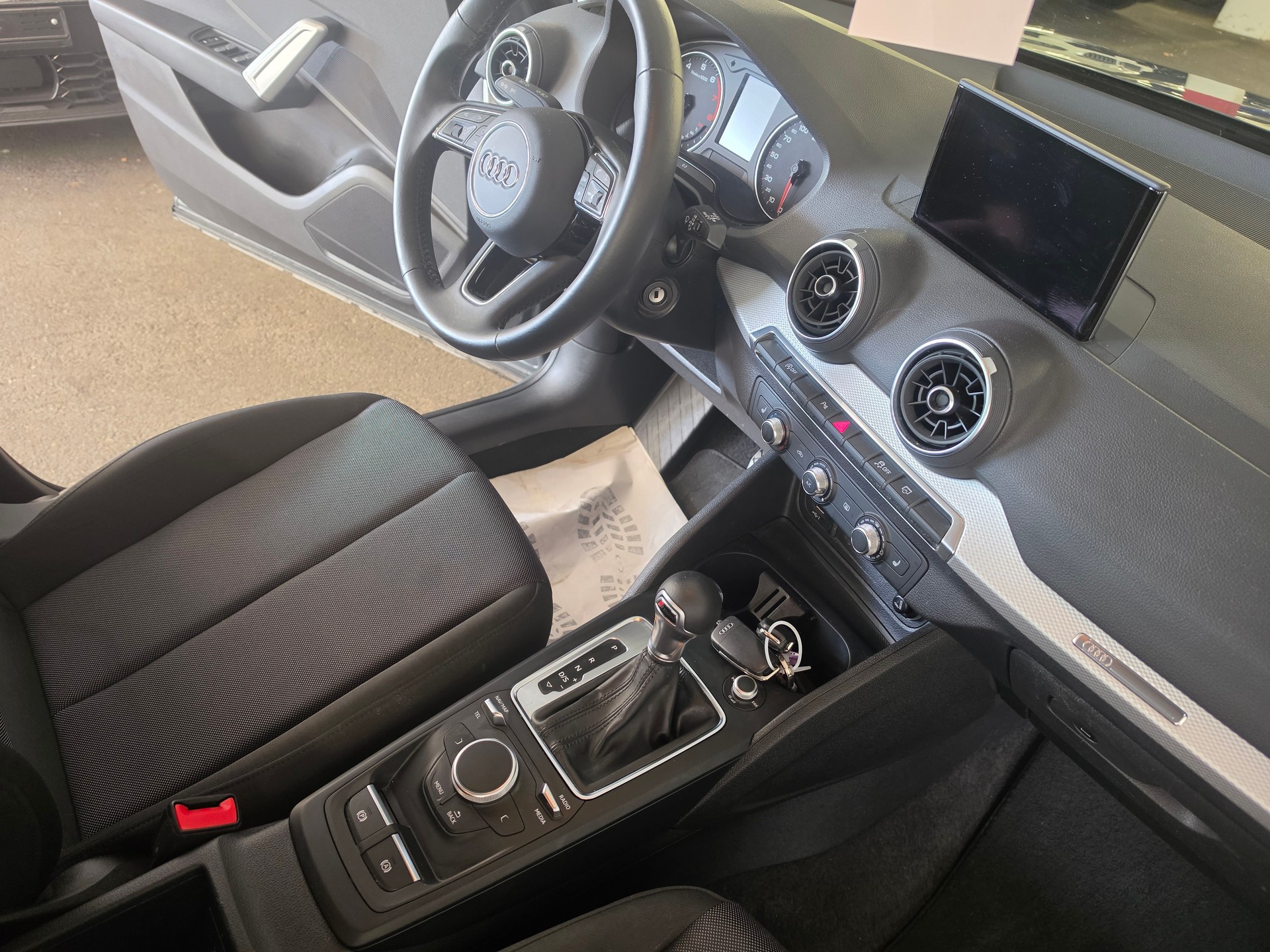 AUDI Q2 1.0 TFSI sport S-tronic-image-8