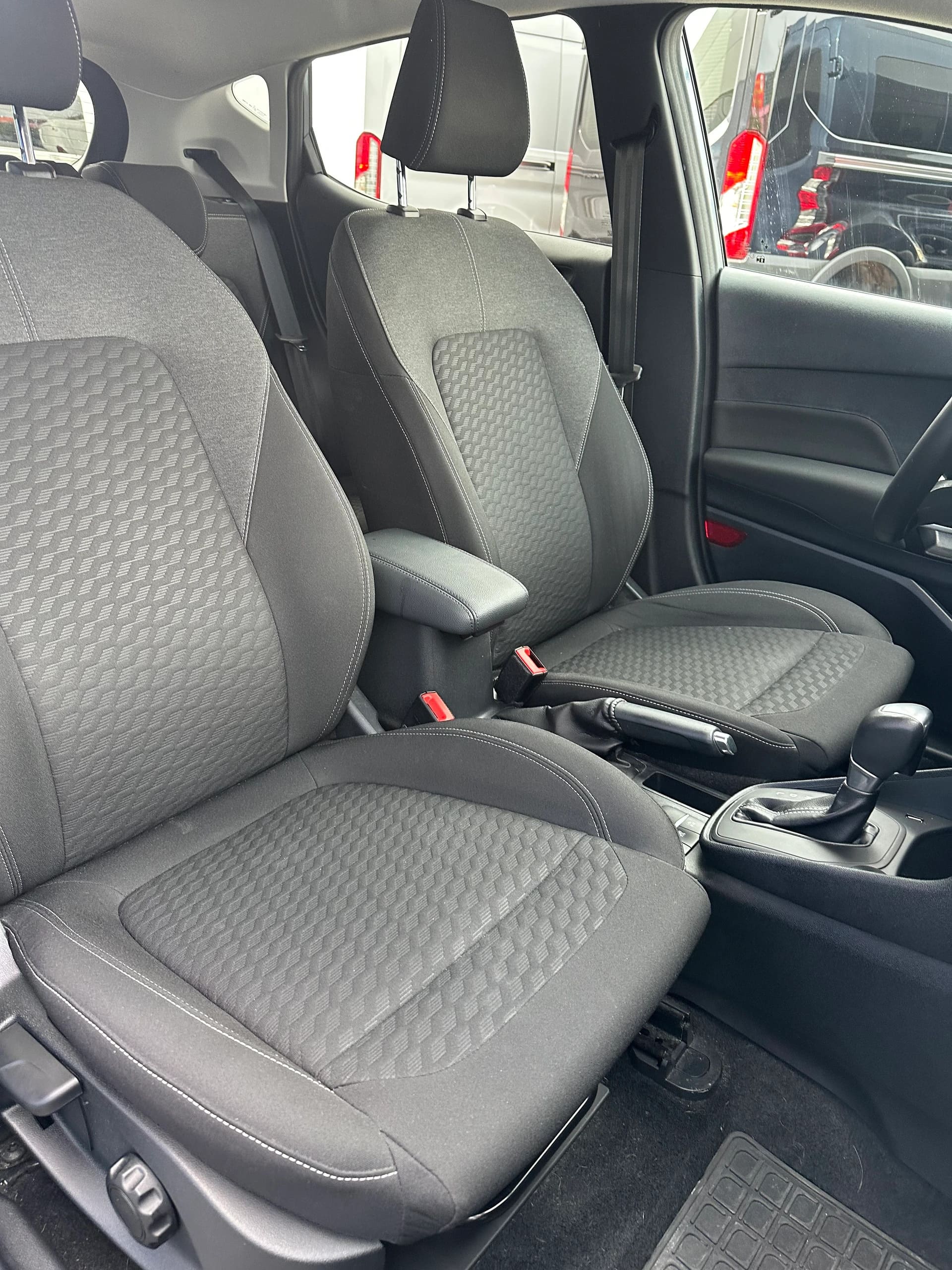 FORD Fiesta 1.0 EcoB Hybrid Titaniu Titanium X/125 CV/Au-image-13