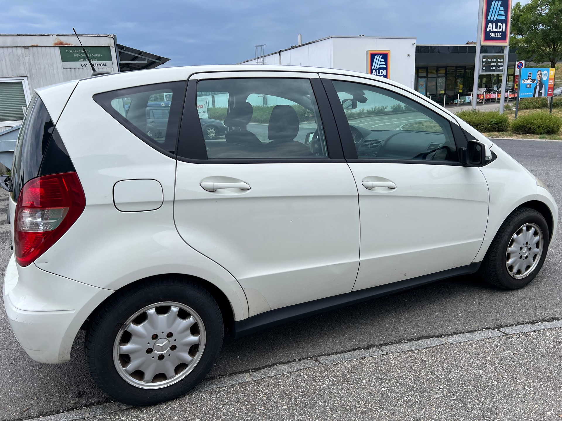 MERCEDES-BENZ A 160 (150) Avantgarde Autotronic-image-4