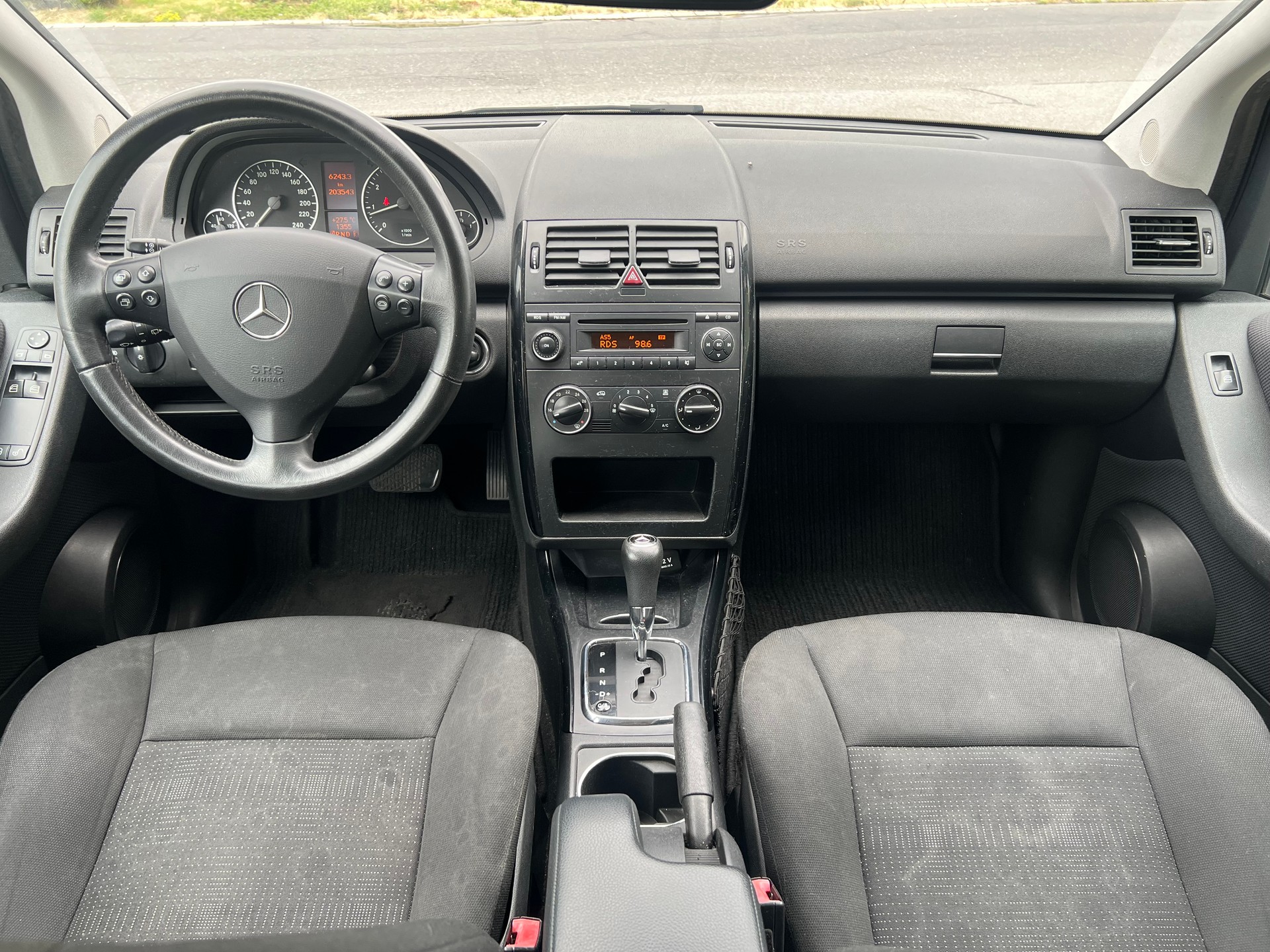 MERCEDES-BENZ A 160 (150) Avantgarde Autotronic-image-12