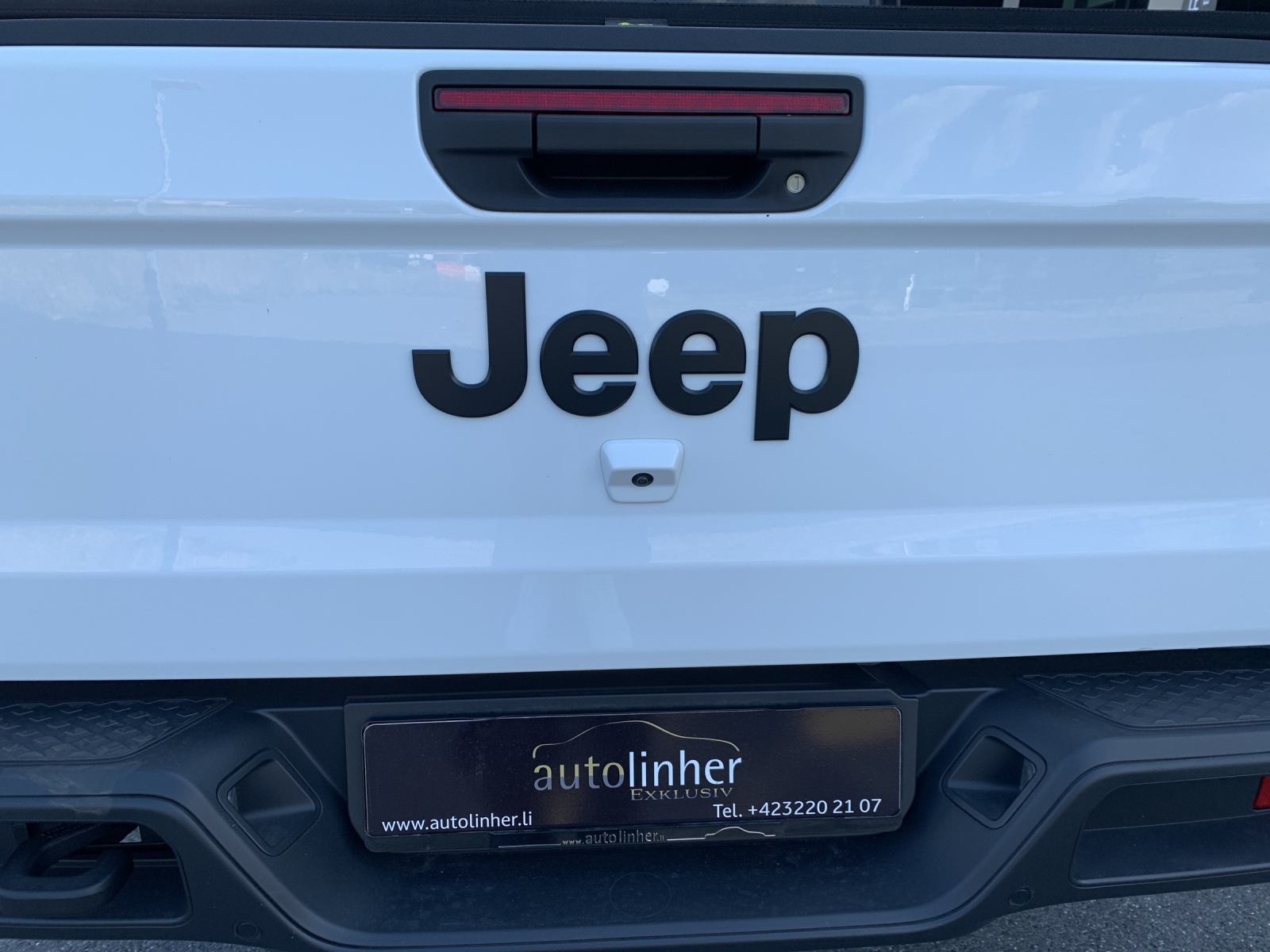 JEEP Gladiator 3.0 V6 Overland-image-16