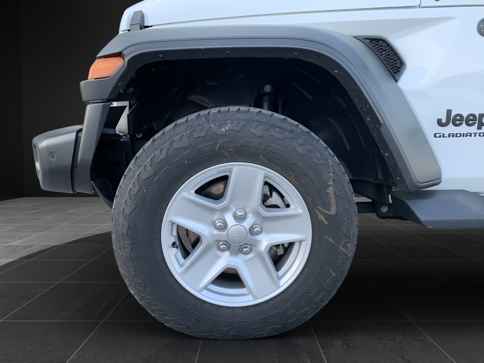JEEP Gladiator 3.0 V6 Overland-image-13
