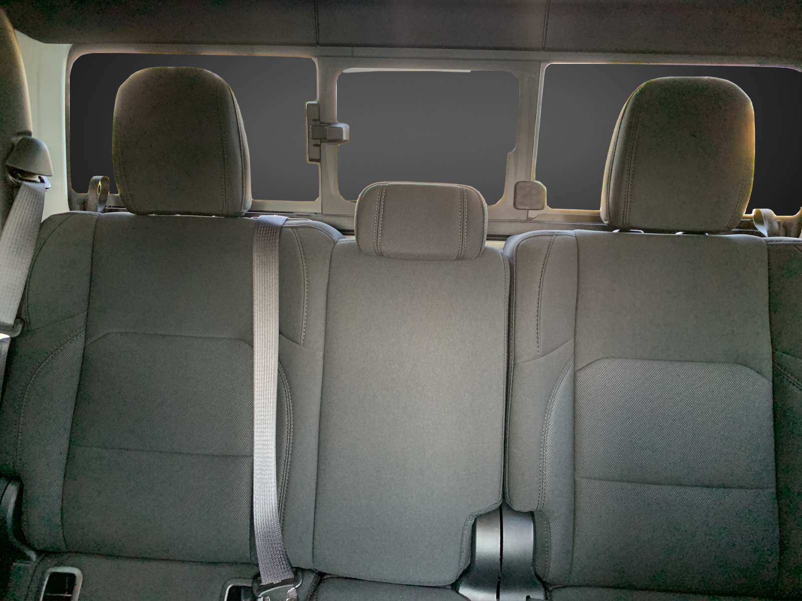 JEEP Gladiator 3.0 V6 Overland-image-12