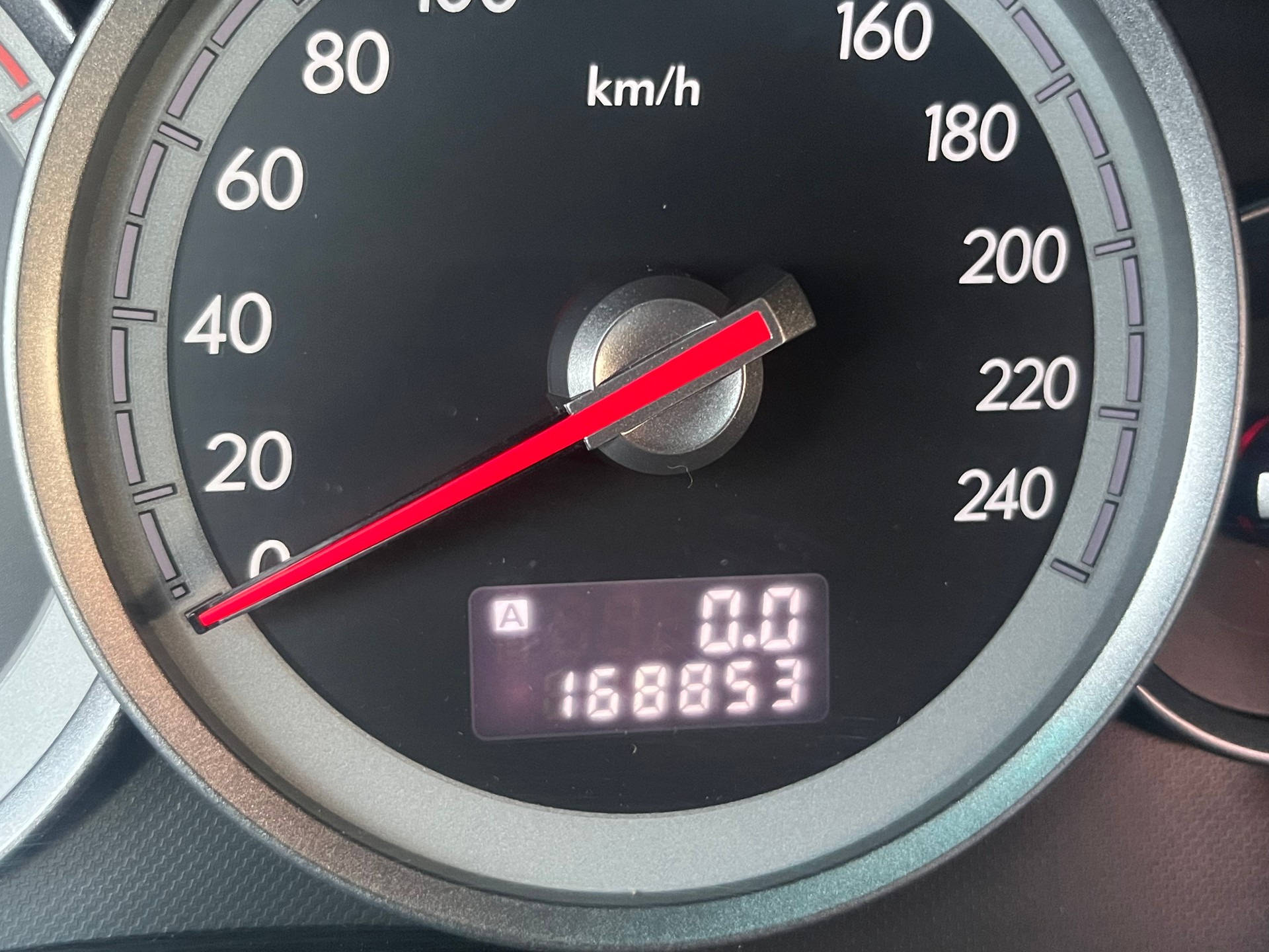 SUBARU Legacy 2.0i AWD Swiss-image-10