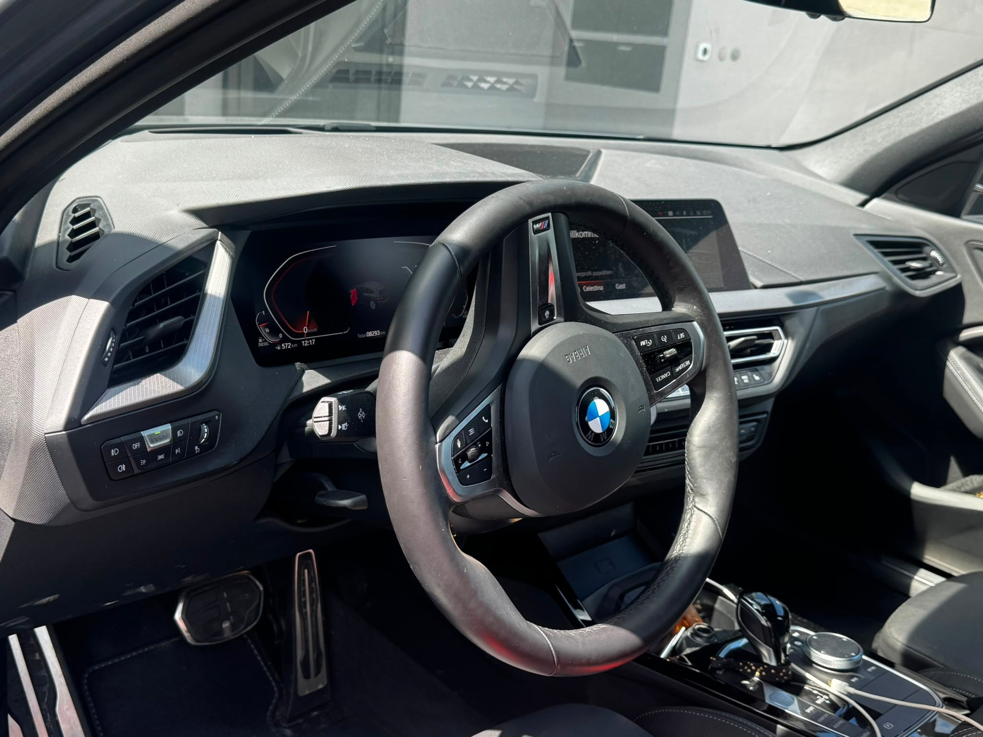 BMW 120d xDrive SAG-image-2
