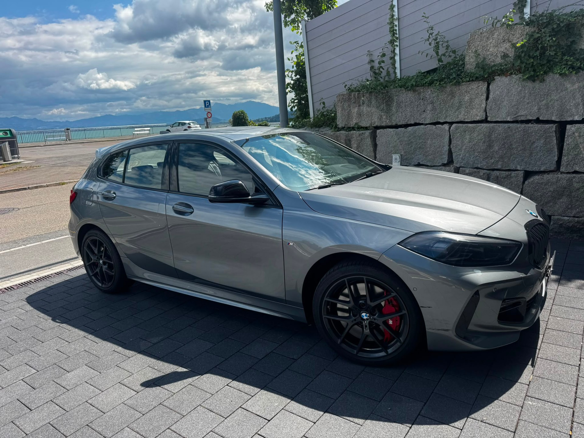 BMW 120d xDrive SAG-image-0