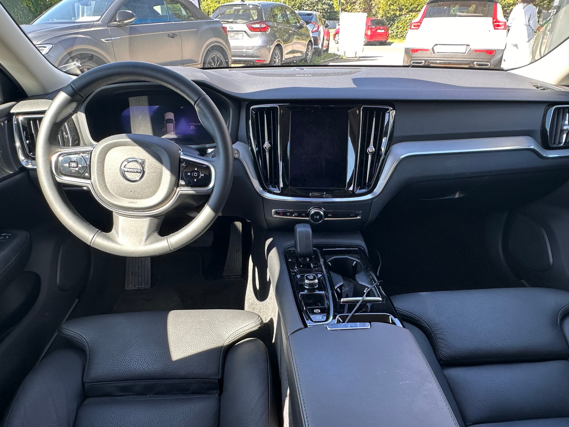 VOLVO V60 T6 eAWD Plug in Hybrid Plus Dark Geartronic-image-10