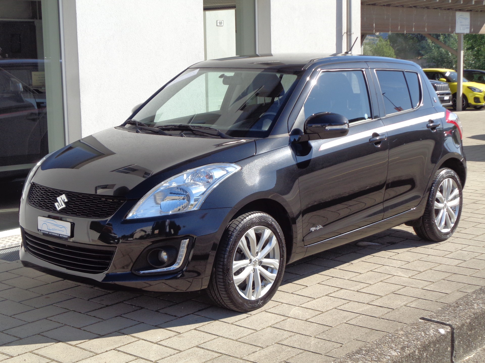 SUZUKI Swift 1.2i 16V PizSulai Top 4x4-image-3