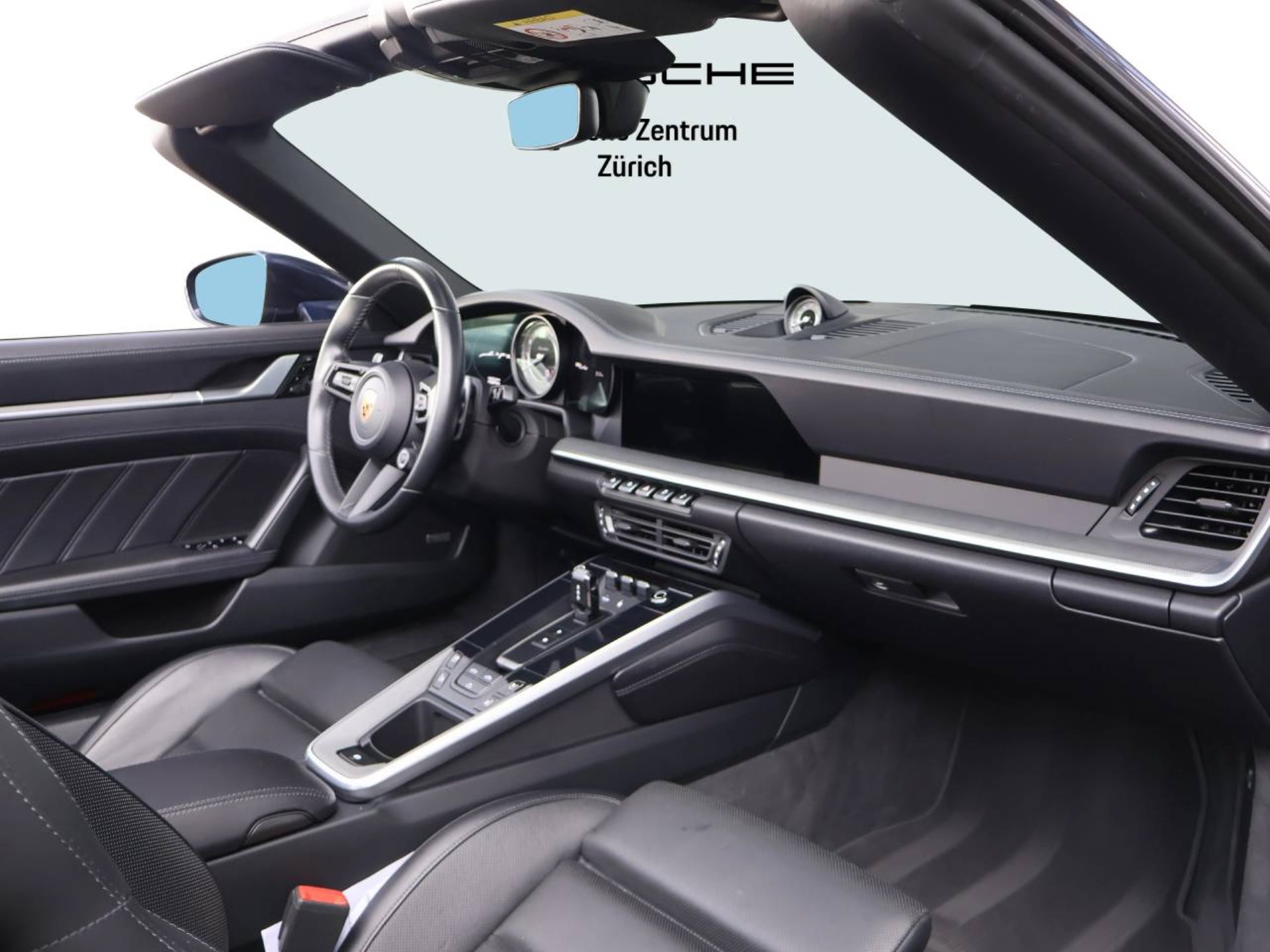 PORSCHE 911 Turbo Cabriolet-image-12