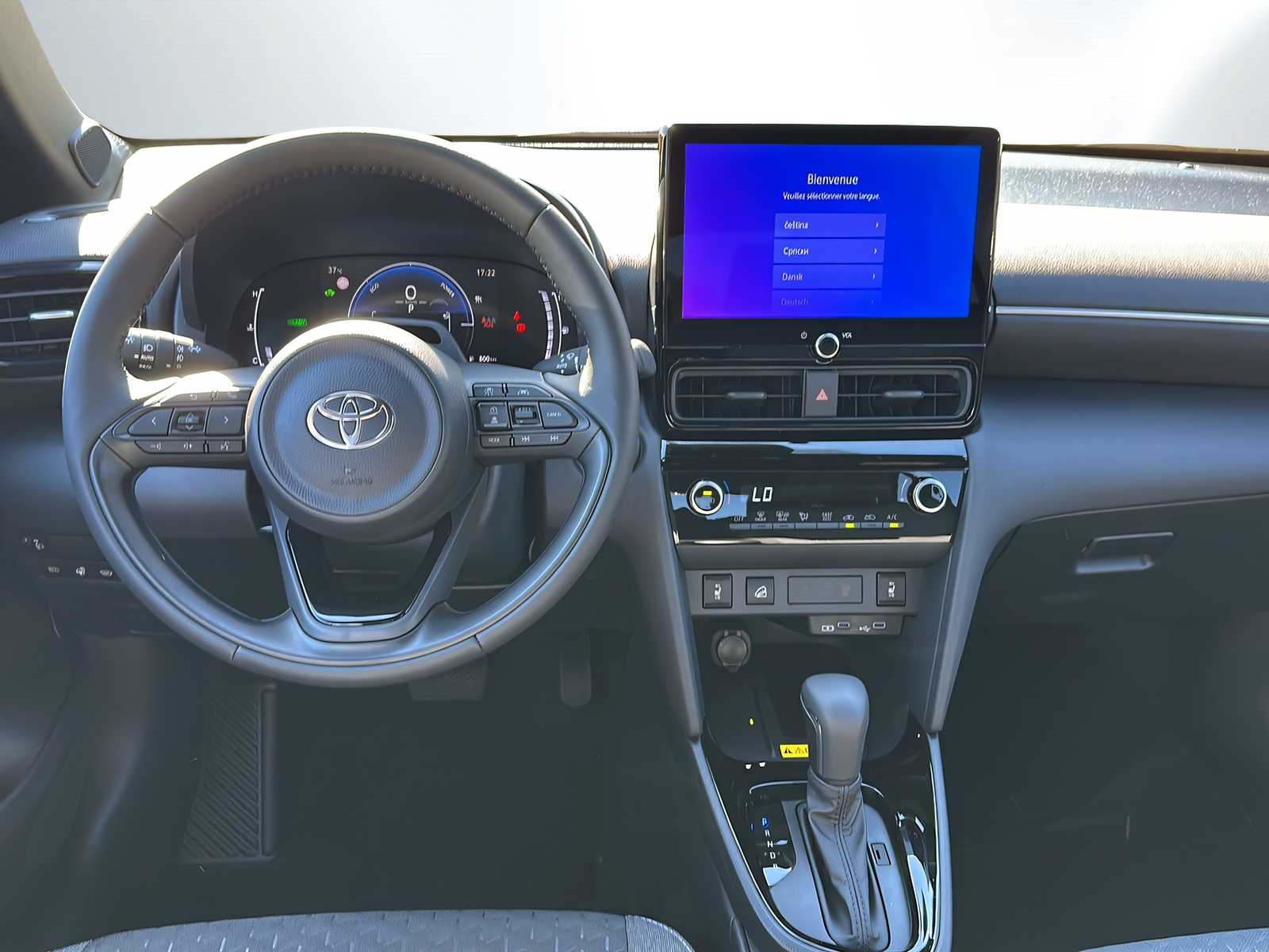 TOYOTA Yaris Cross 1.5 Trend AWDi e-CVT-image-5