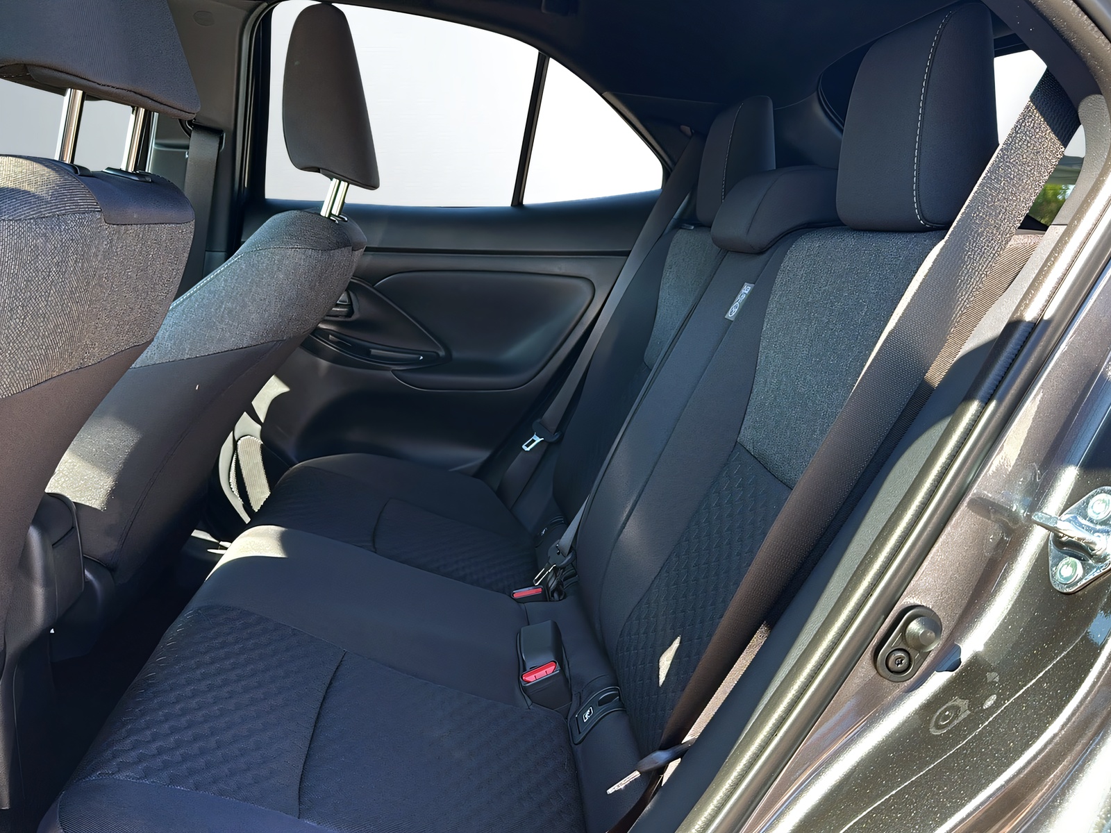 TOYOTA Yaris Cross 1.5 Trend AWDi e-CVT-image-6