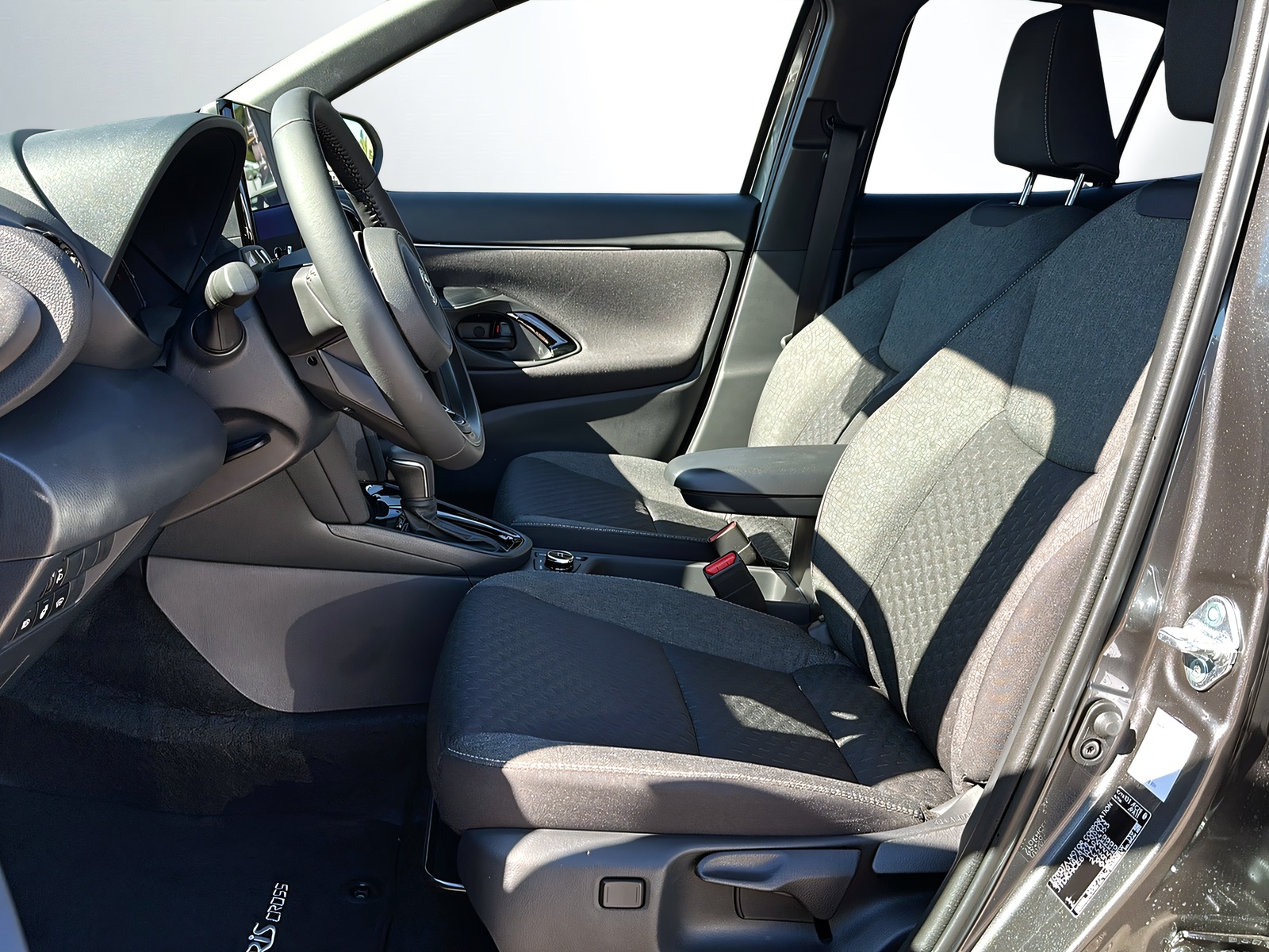 TOYOTA Yaris Cross 1.5 Trend AWDi e-CVT-image-3