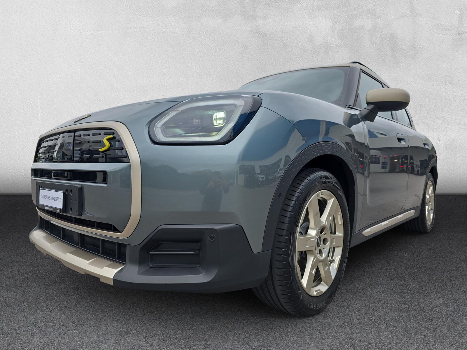 MINI Countryman SE ALL4 U25 (CH) ** Smokey Green ** 100 % électrique **-image-8