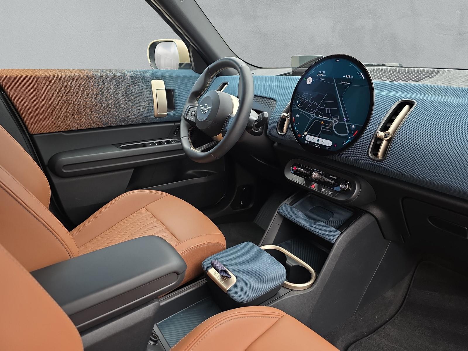 MINI Countryman SE ALL4 U25 (CH) ** Smokey Green ** 100 % électrique **-image-14