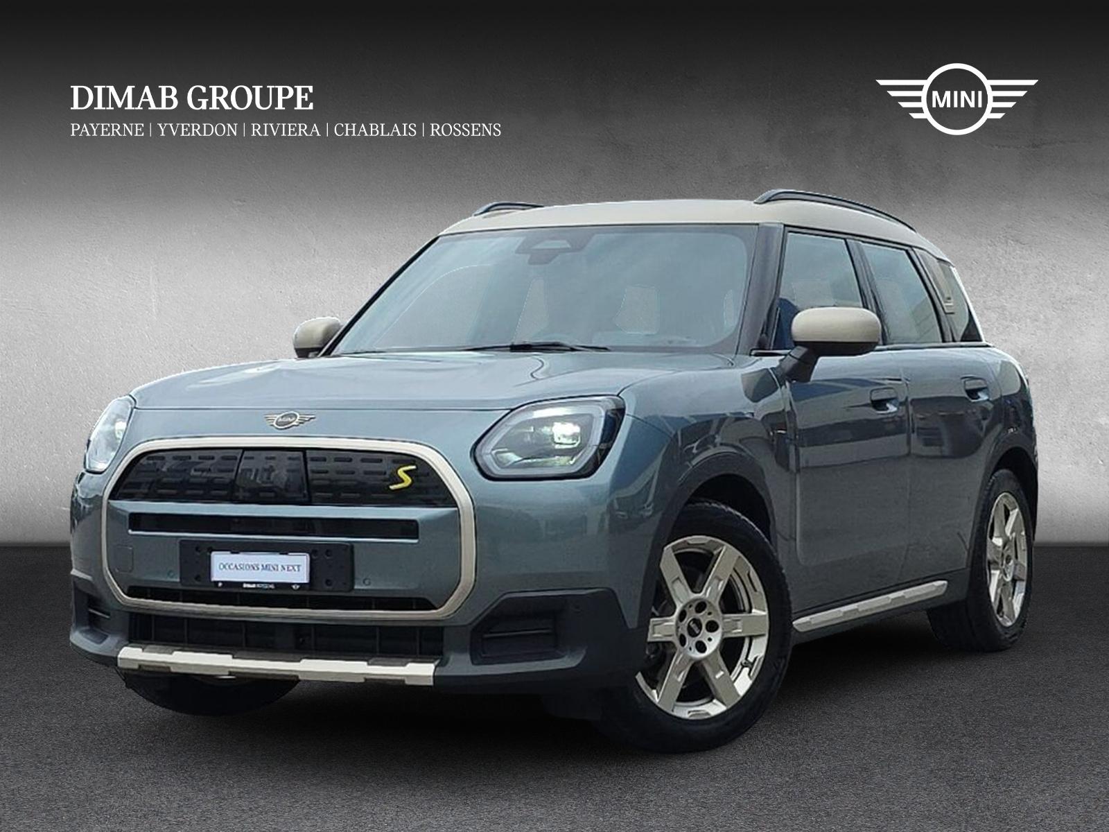 MINI Countryman SE ALL4 U25 (CH) ** Smokey Green ** 100 % électrique **-image-0