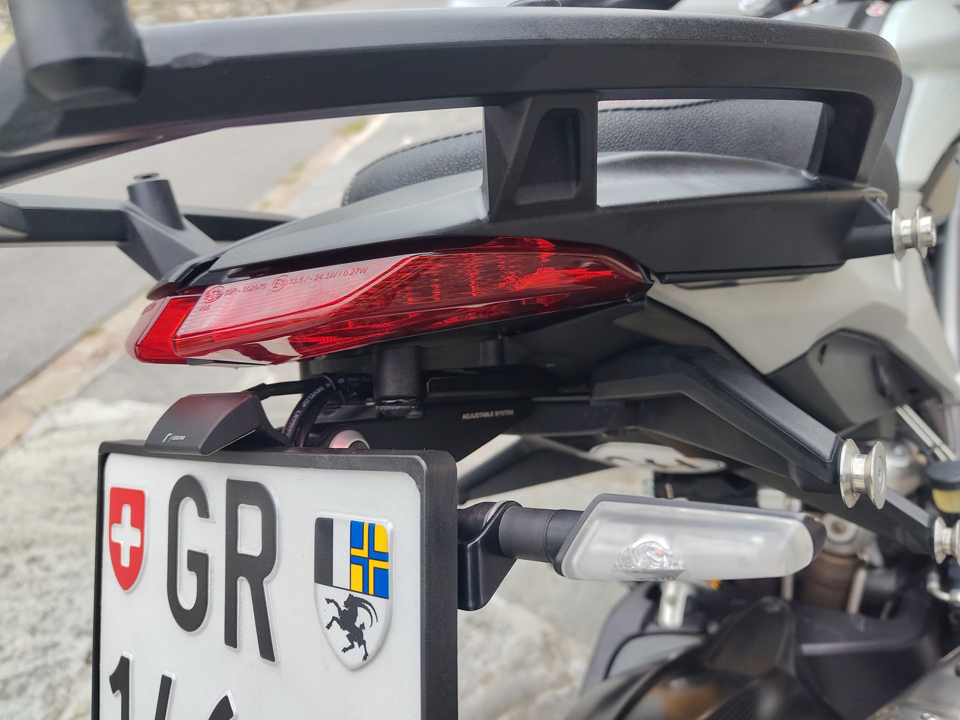 DUCATI Hypermotard/Hyperstrada 821-image-8