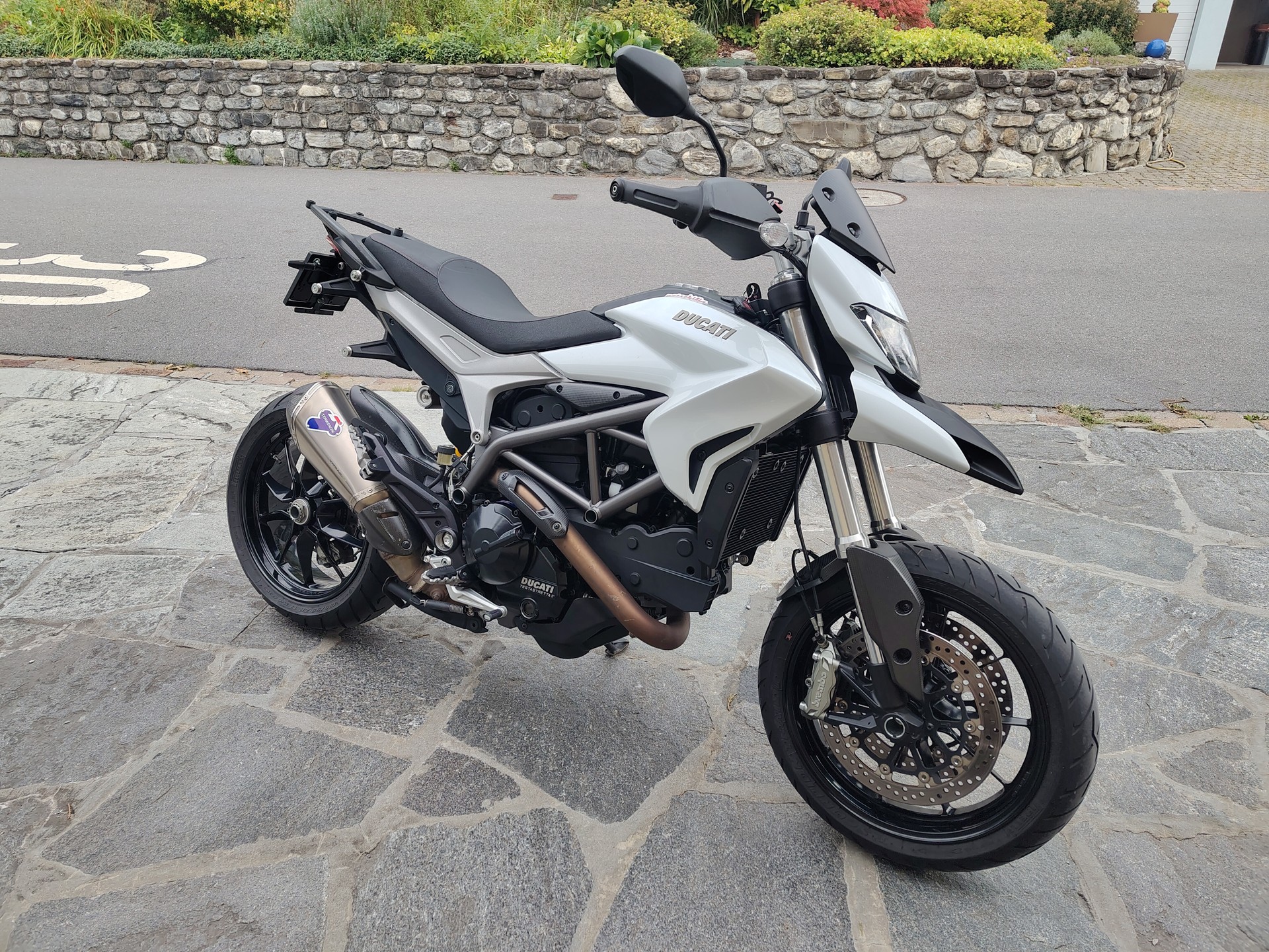 DUCATI Hypermotard/Hyperstrada 821