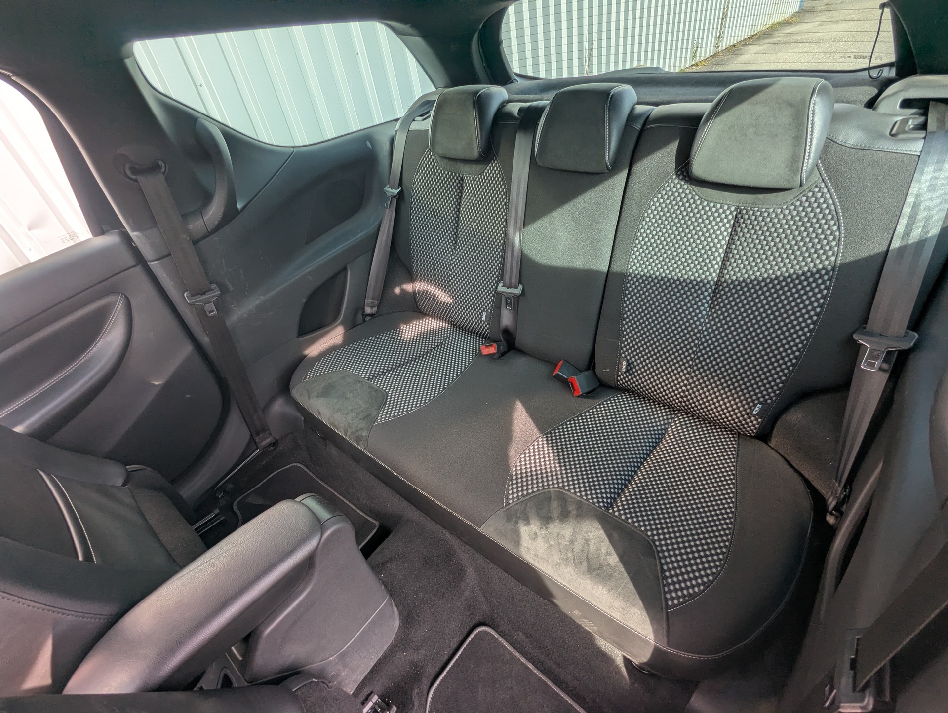 DS AUTOMOBILES DS3 1.6 THP Black & Silver-image-17