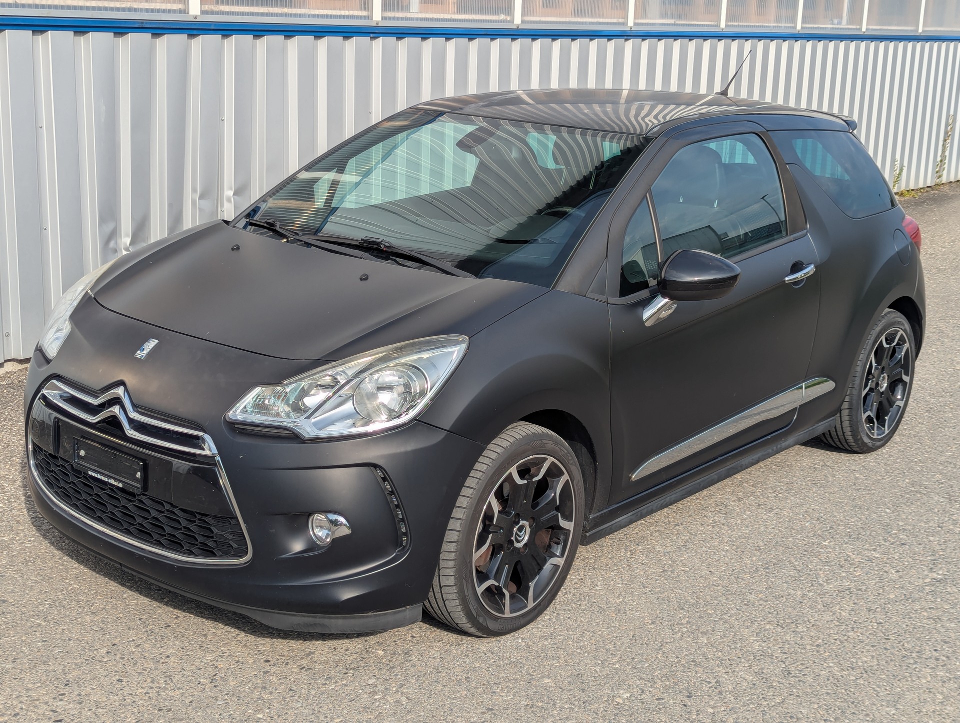 DS AUTOMOBILES DS3 1.6 THP Black & Silver-image-7