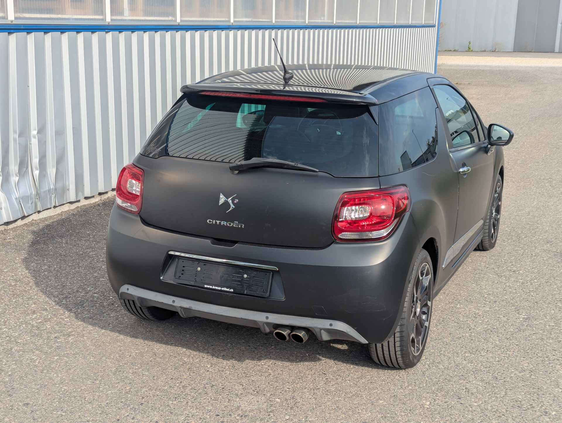 DS AUTOMOBILES DS3 1.6 THP Black & Silver-image-4