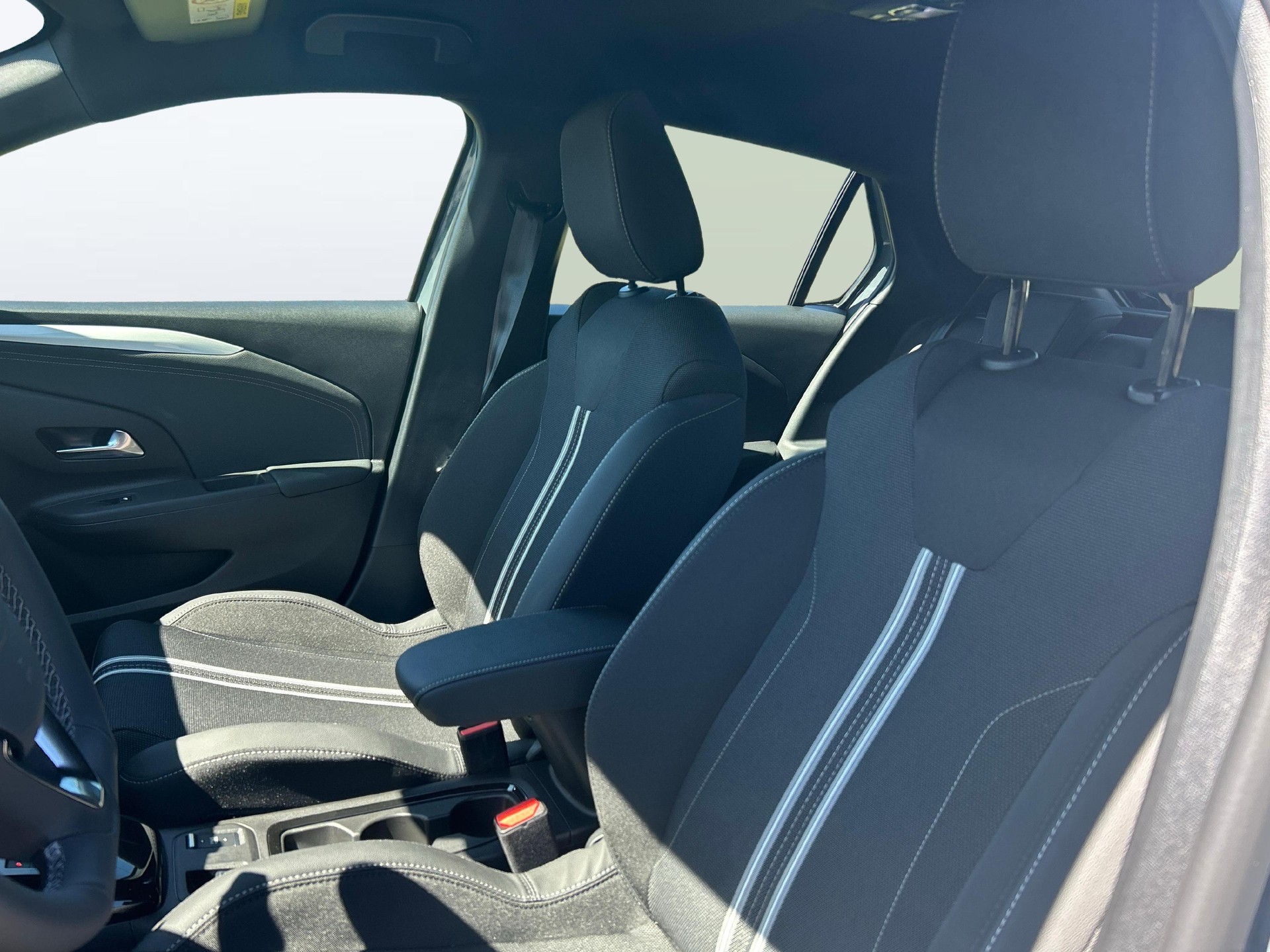 OPEL Corsa 1.2 T Hybrid Viva-image-5