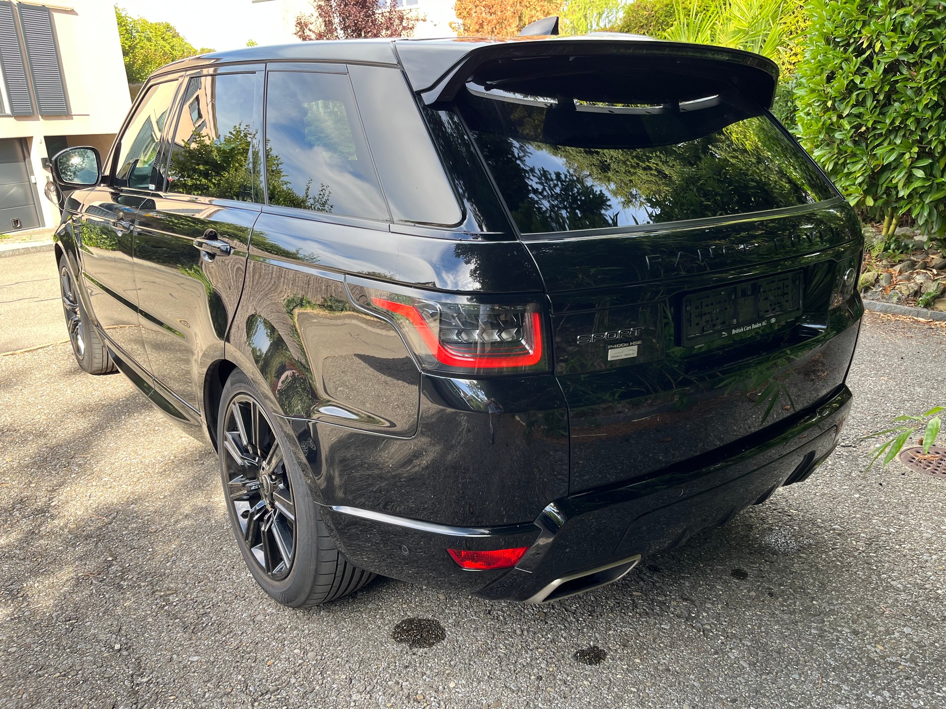 LAND ROVER 2.0 P400e HSE Dynamic-image-2