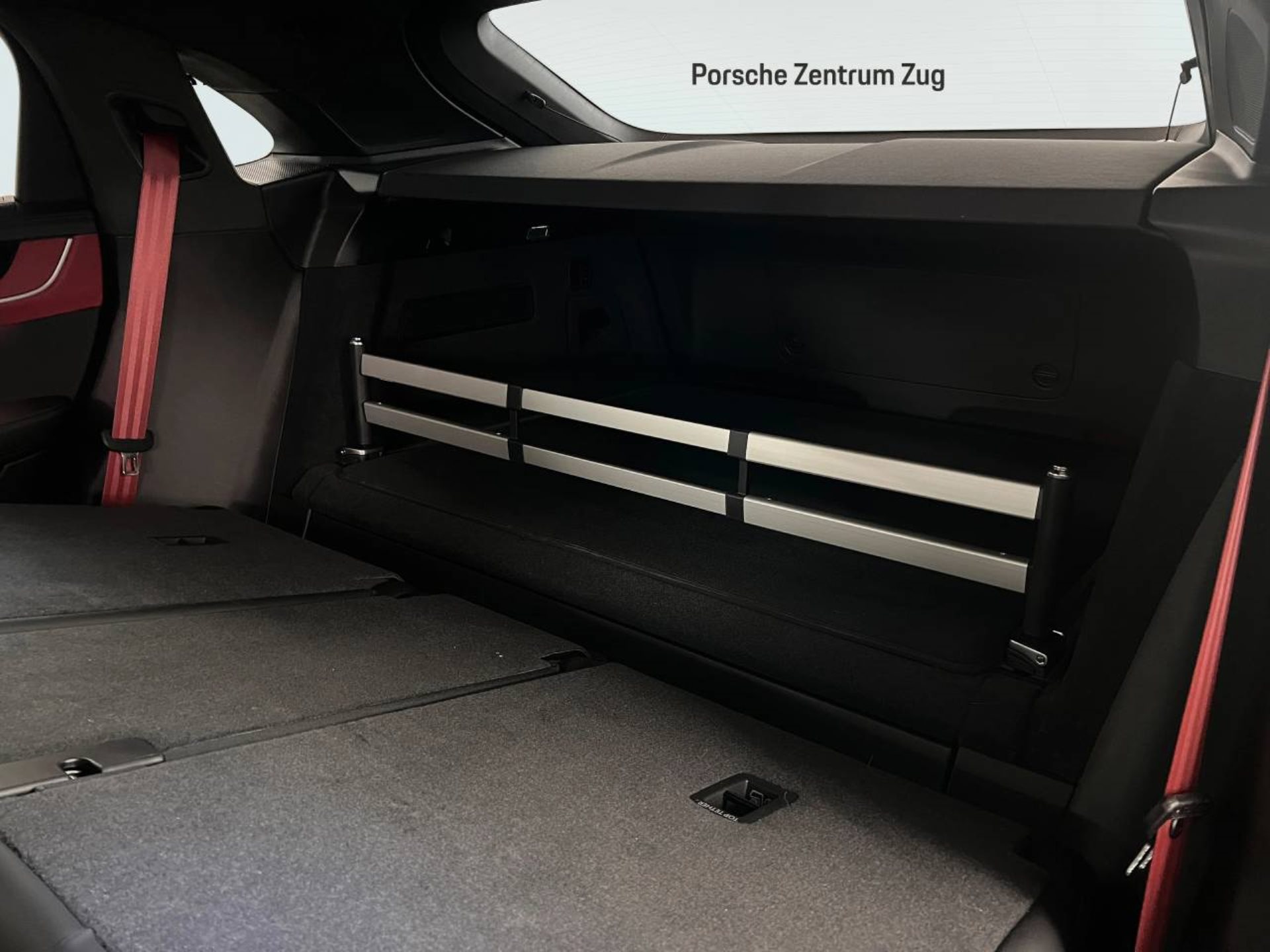 PORSCHE Cayenne Turbo E-Hybrid Coupé mit GT-Paket-image-24