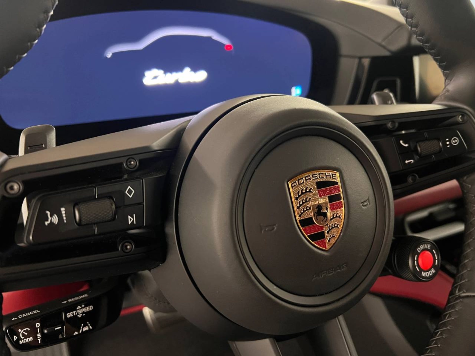 PORSCHE Cayenne Turbo E-Hybrid Coupé mit GT-Paket-image-15