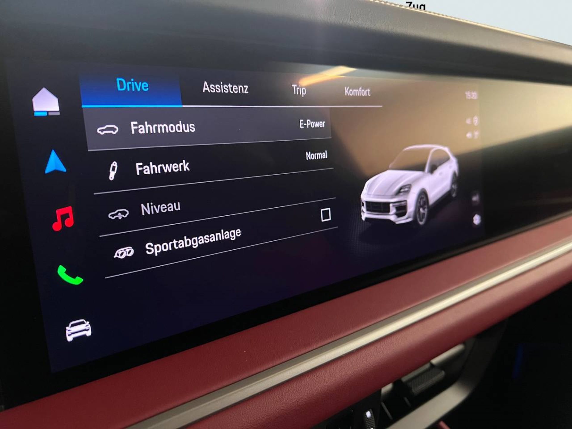 PORSCHE Cayenne Turbo E-Hybrid Coupé mit GT-Paket-image-28