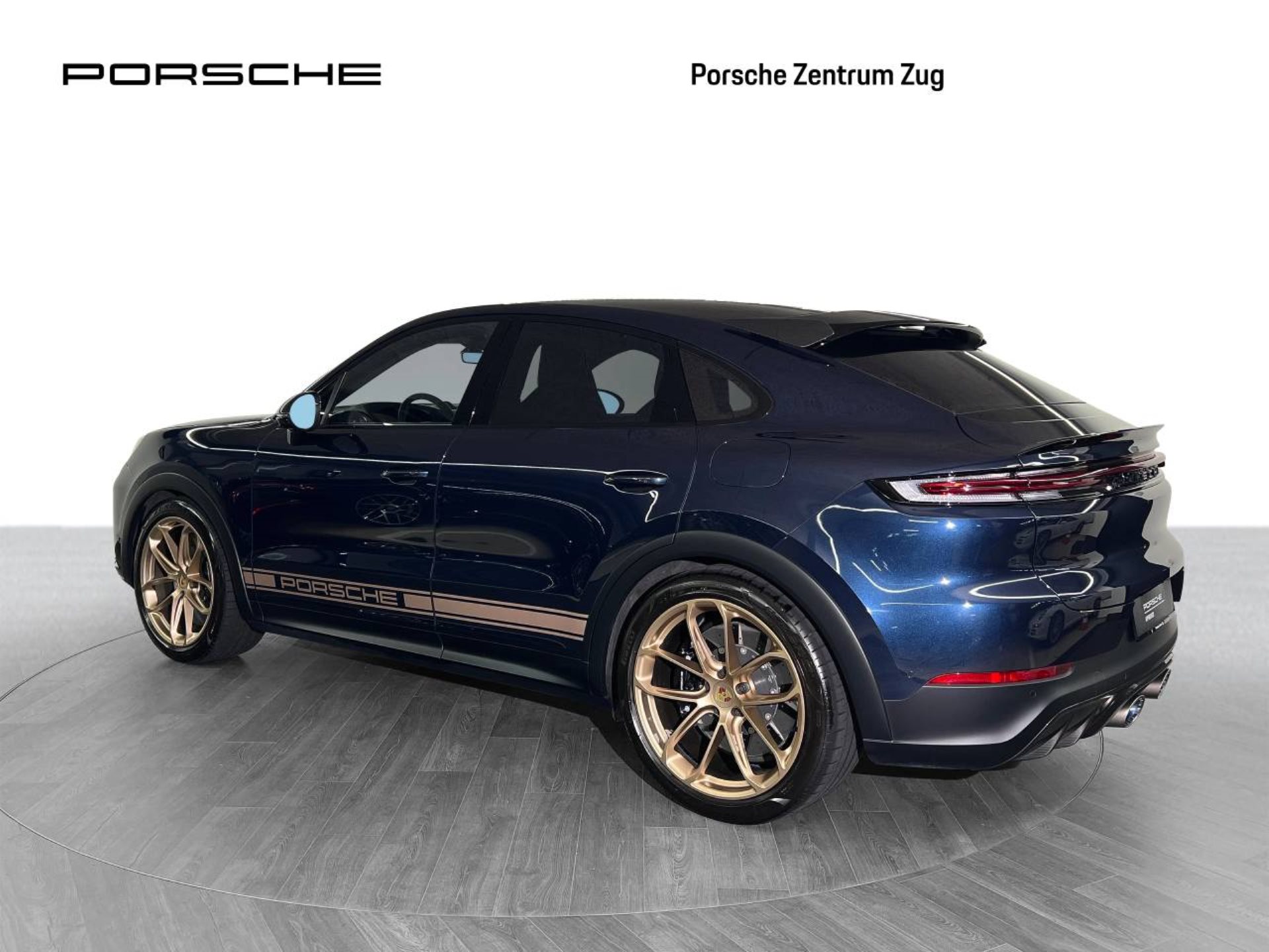 PORSCHE Cayenne Turbo E-Hybrid Coupé mit GT-Paket-image-2