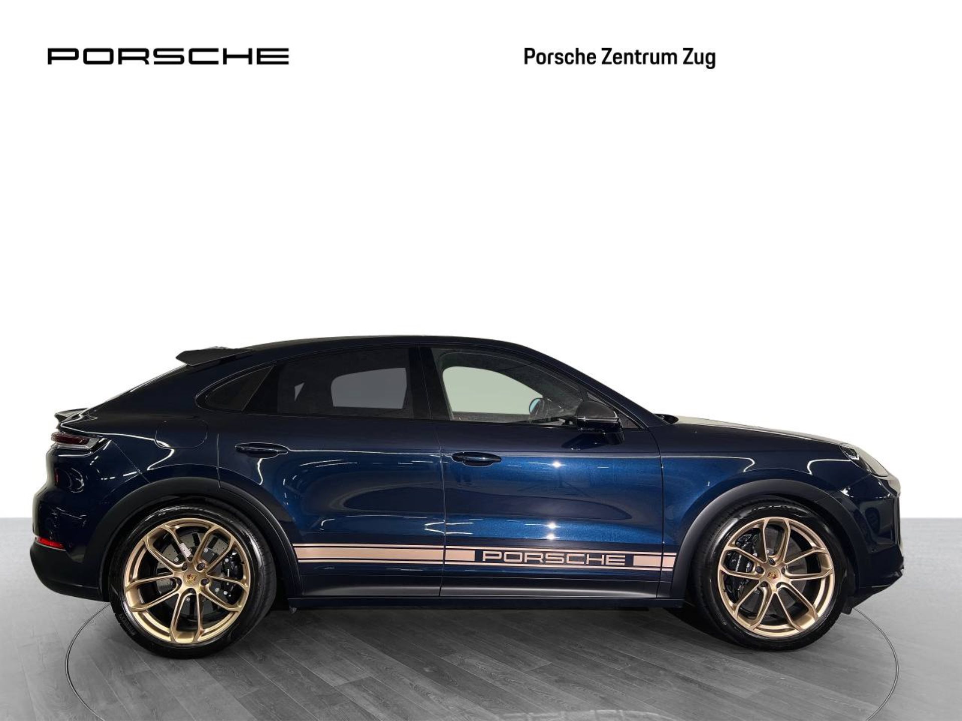 PORSCHE Cayenne Turbo E-Hybrid Coupé mit GT-Paket-image-9